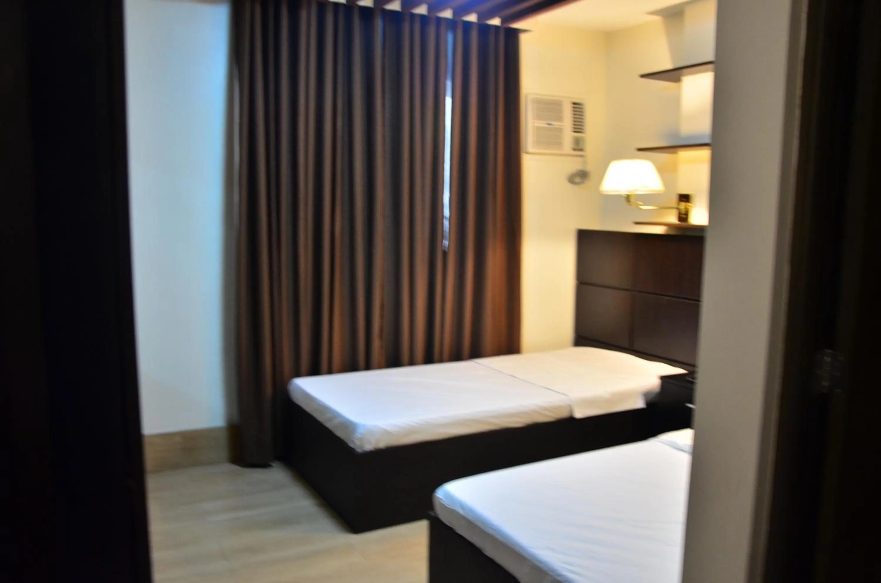 Decorative detail, Bed in Oriental Zen Suites