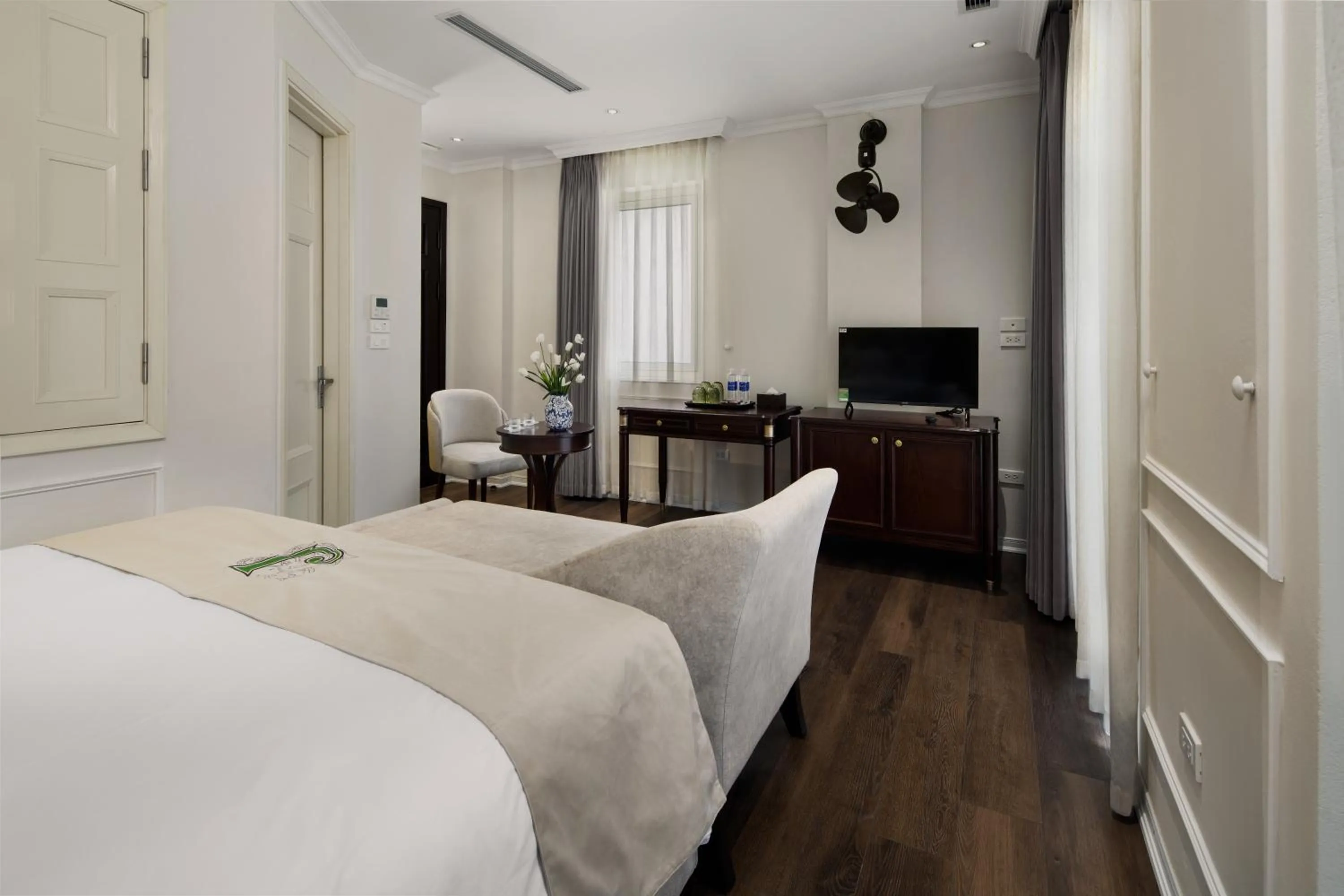 Bedroom, Bed in Jade Boutique Hotel