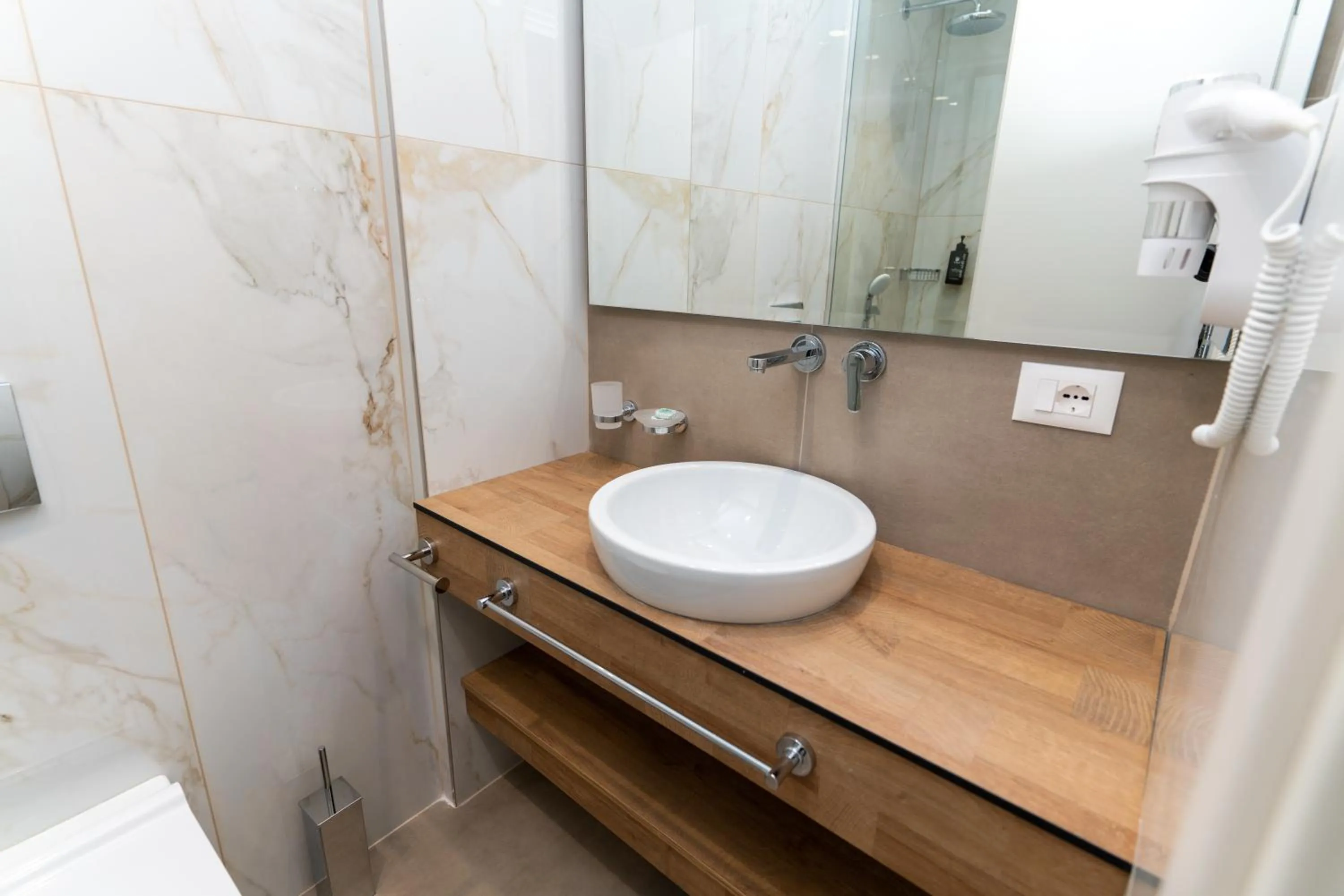 Bathroom in Titania Hotel