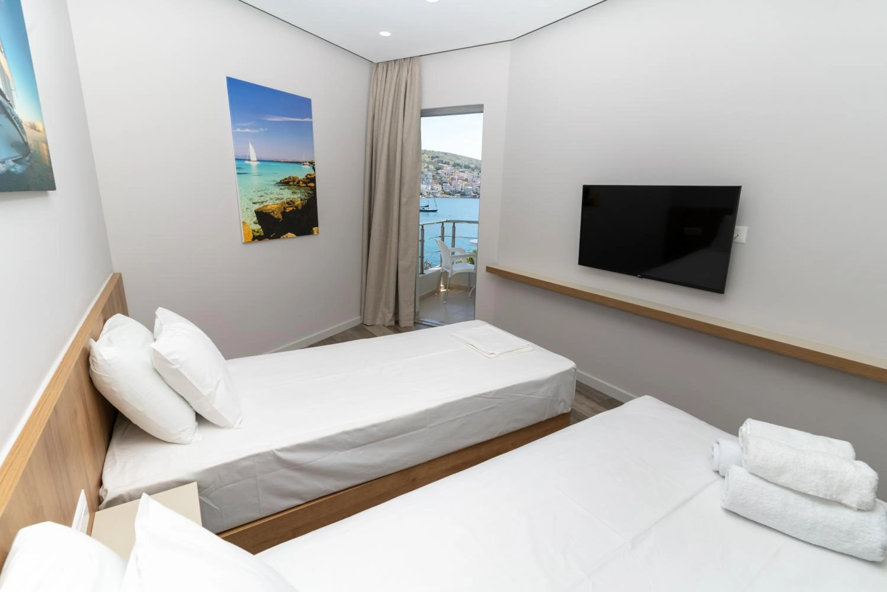 Photo of the whole room, Bed in Titania Hotel