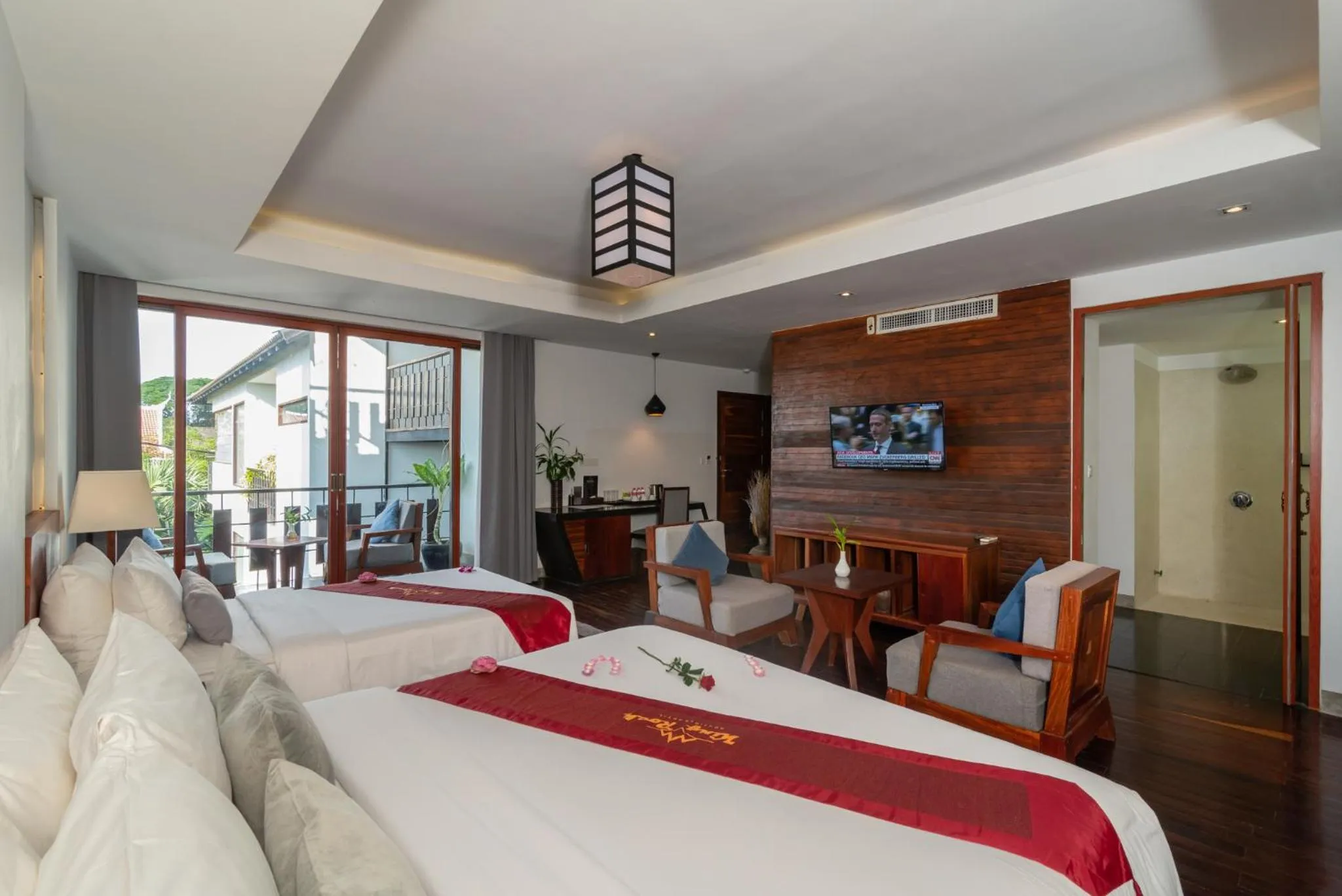 Photo of the whole room, Bed in King Rock Boutique Hotel