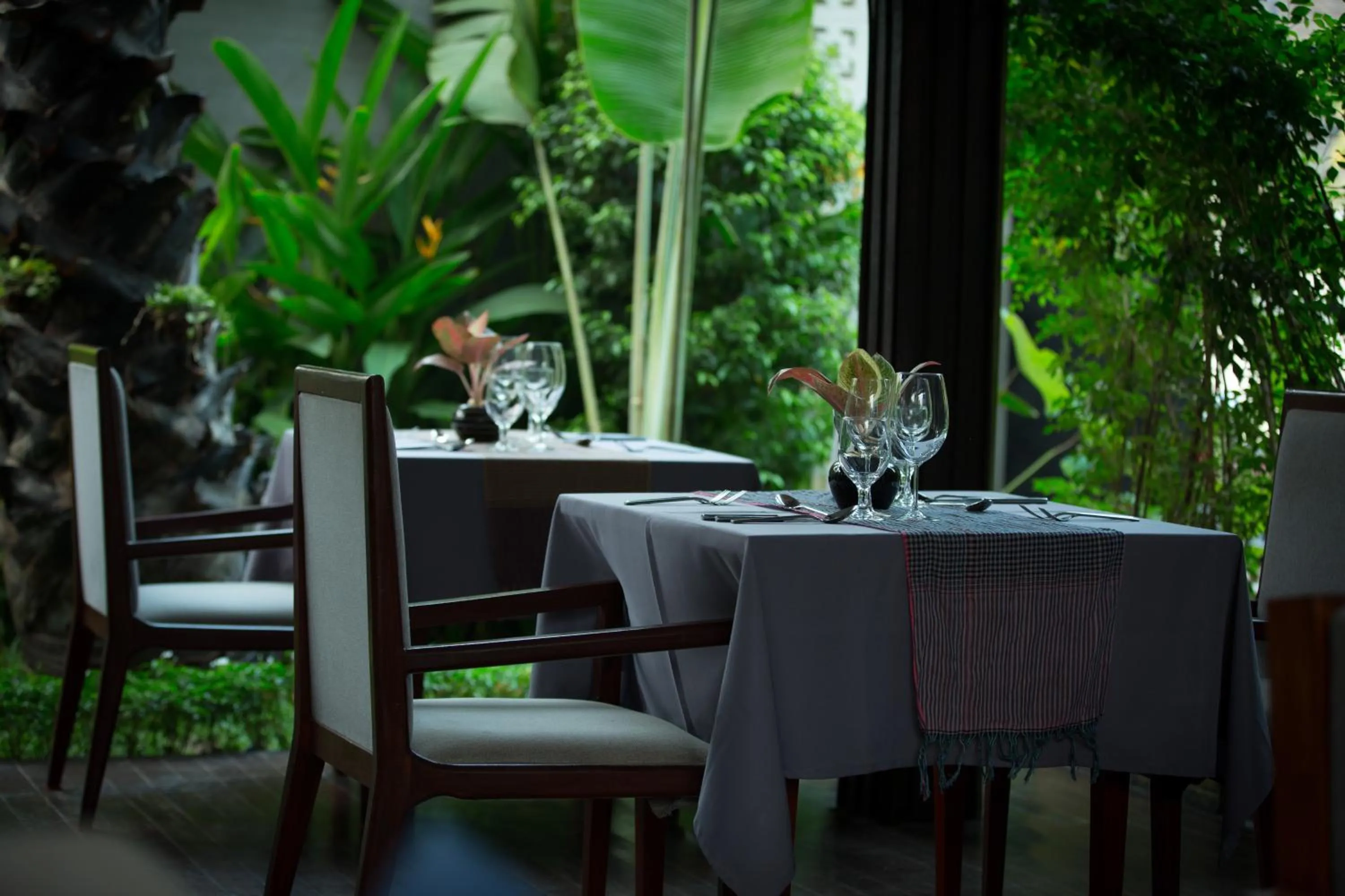 Dining area in King Rock Boutique Hotel