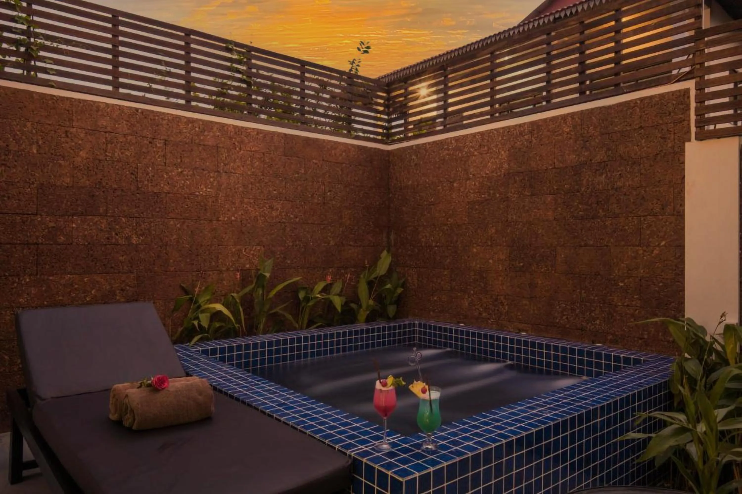 Swimming pool in King Rock Boutique Hotel