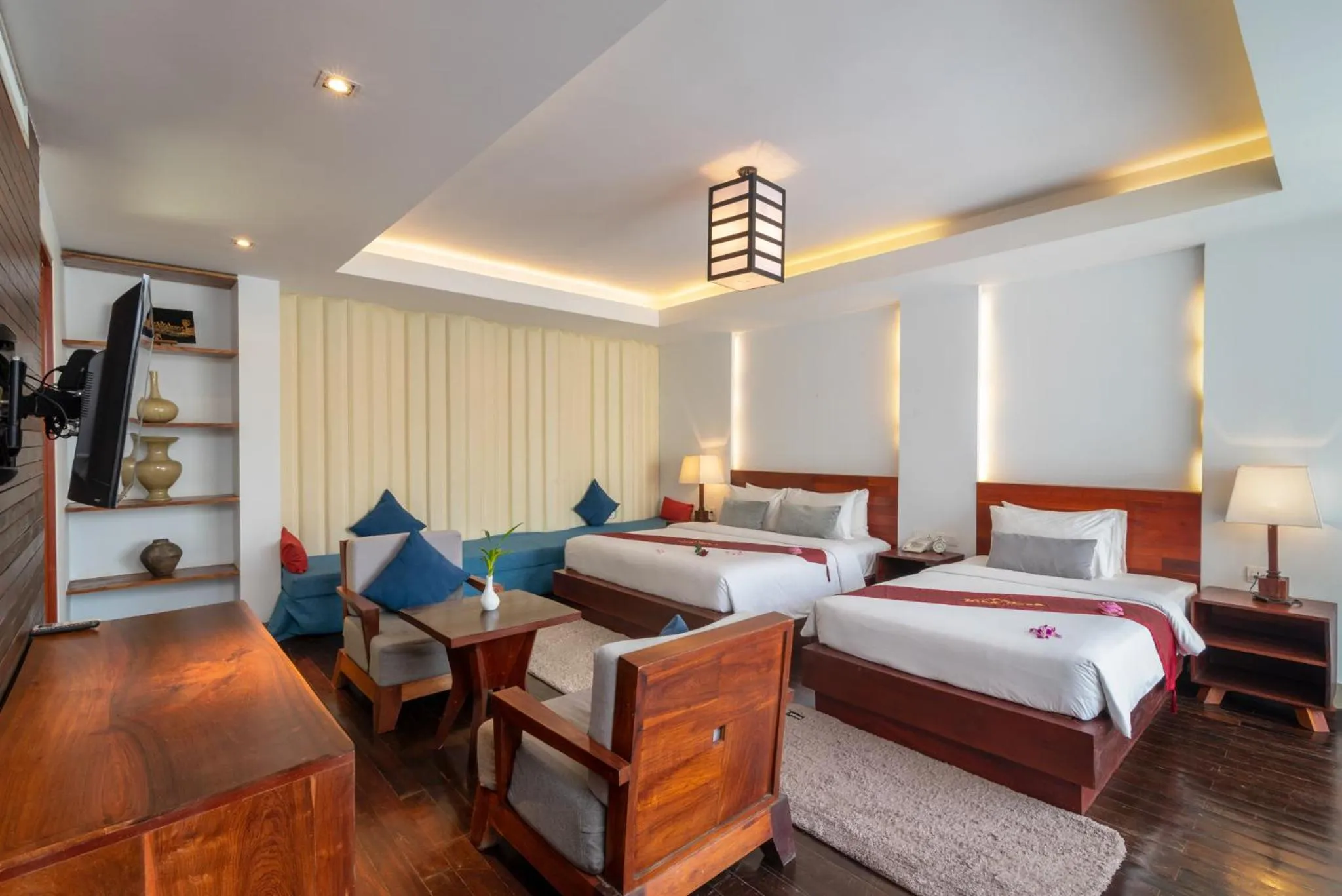 Photo of the whole room, Bed in King Rock Boutique Hotel