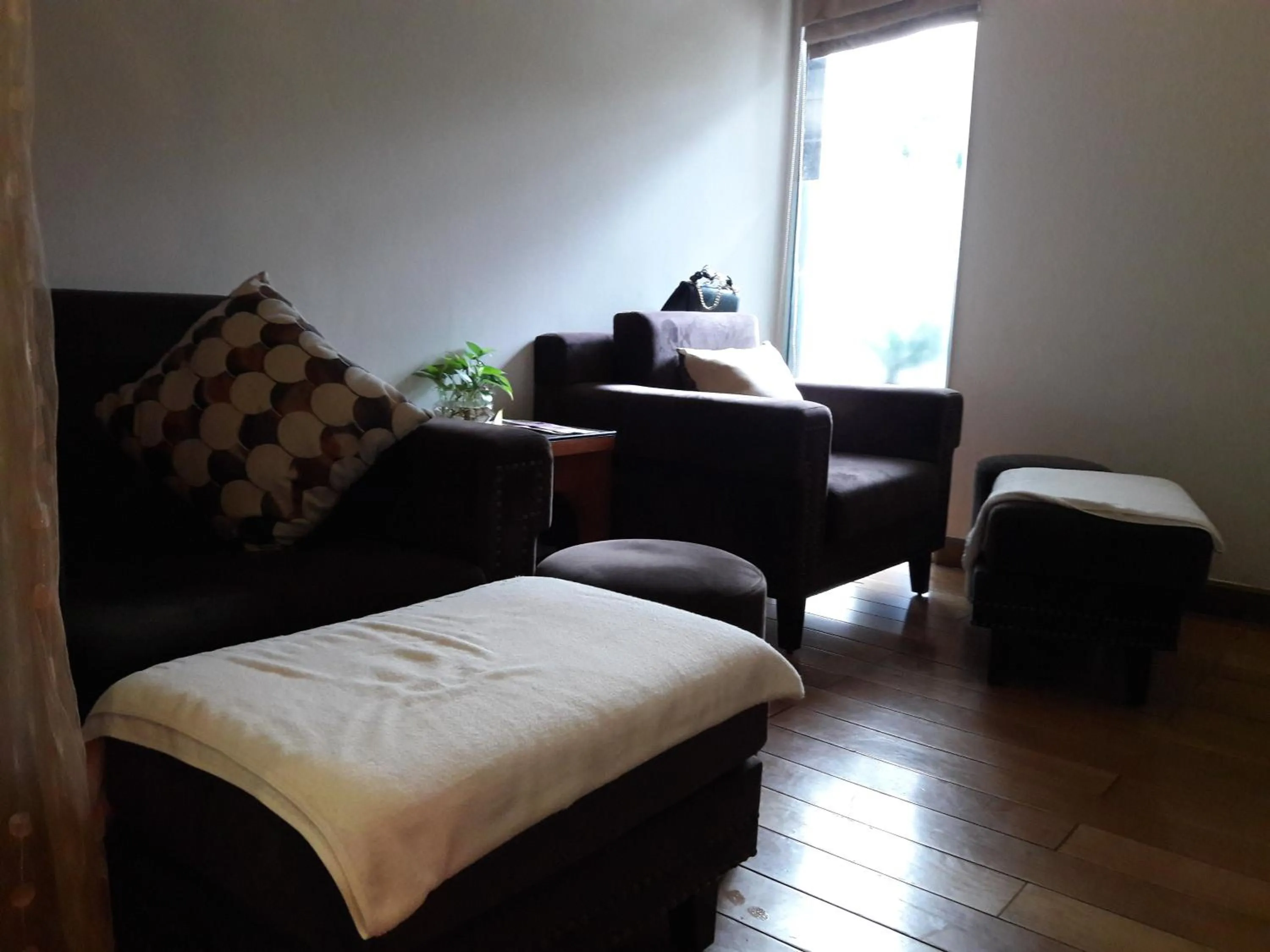 Spa and wellness centre/facilities in Bluesky Serviced Apartment Airport Plaza