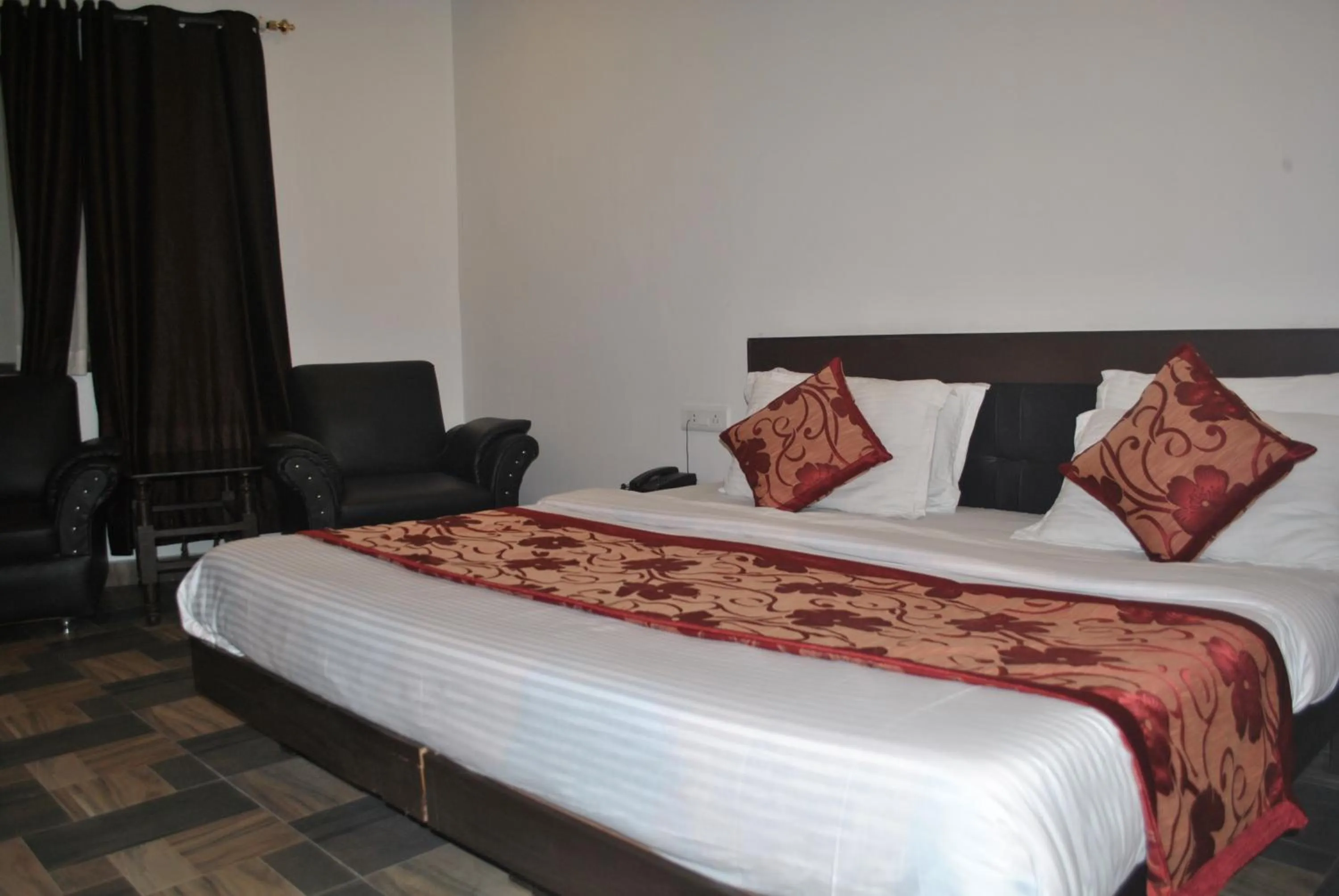 Bedroom, Bed in Hotel Maha Luxmi Palace