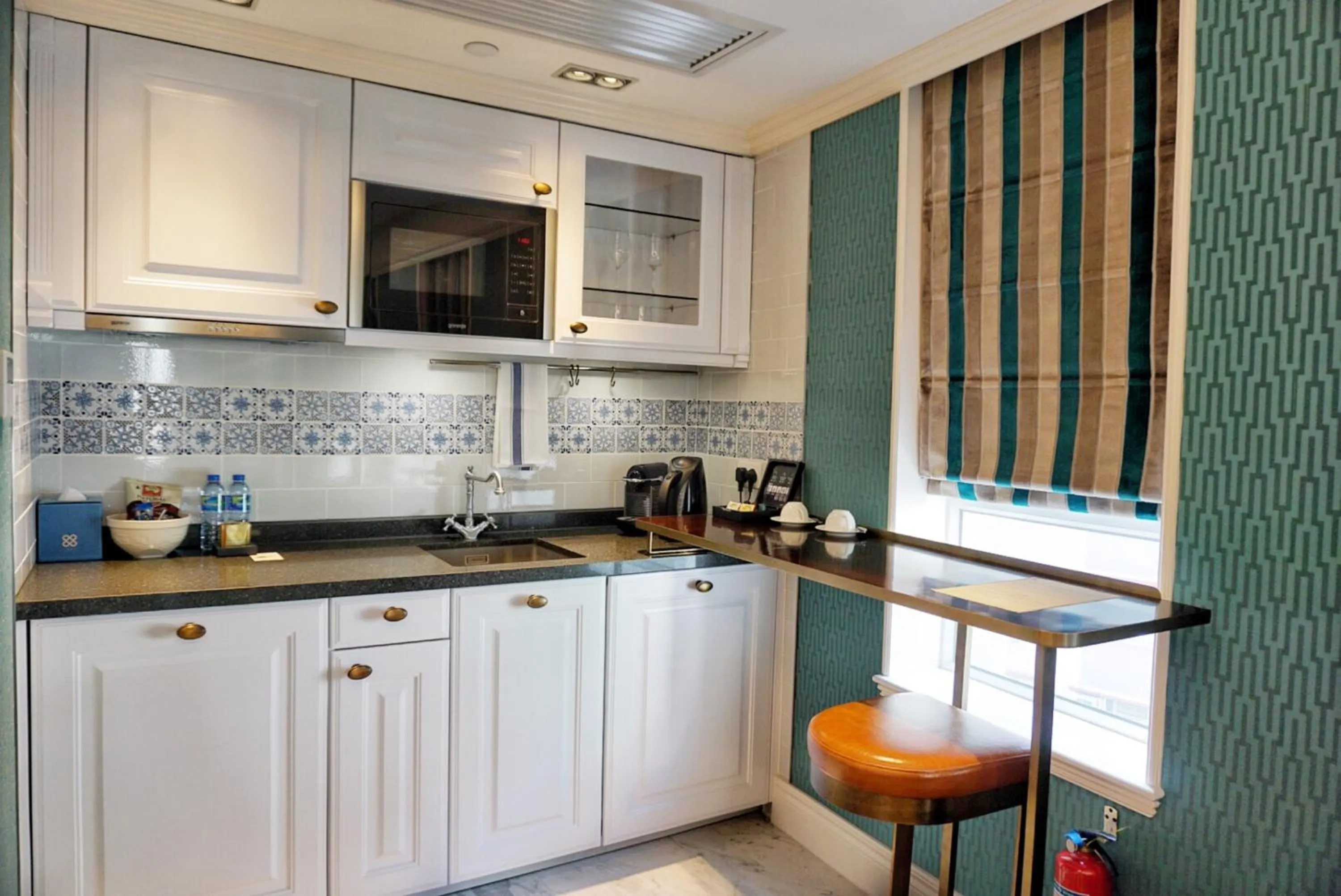 Kitchen or kitchenette in Hotel Madera Hollywood