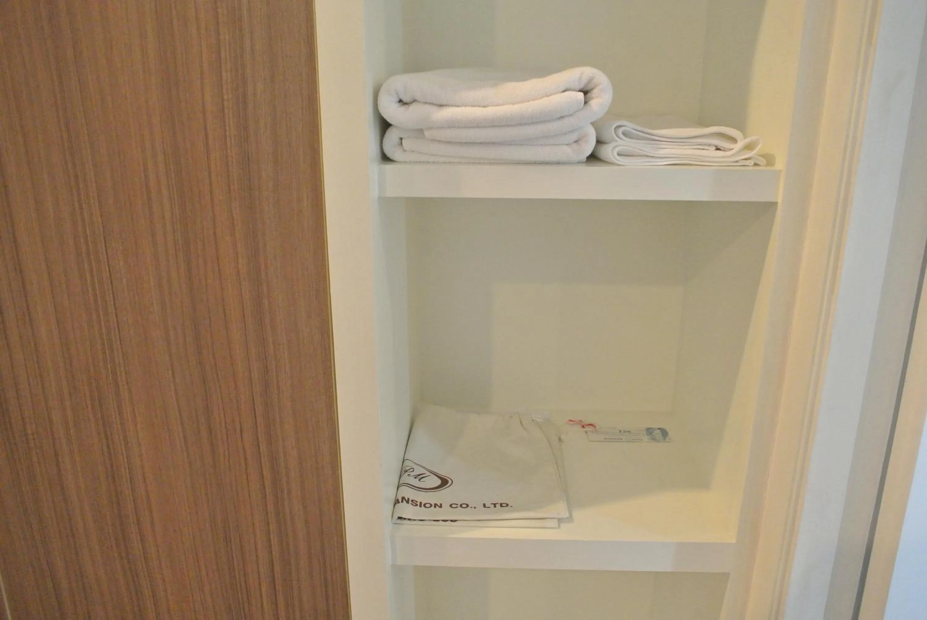 Decorative detail in Nanatai Suites