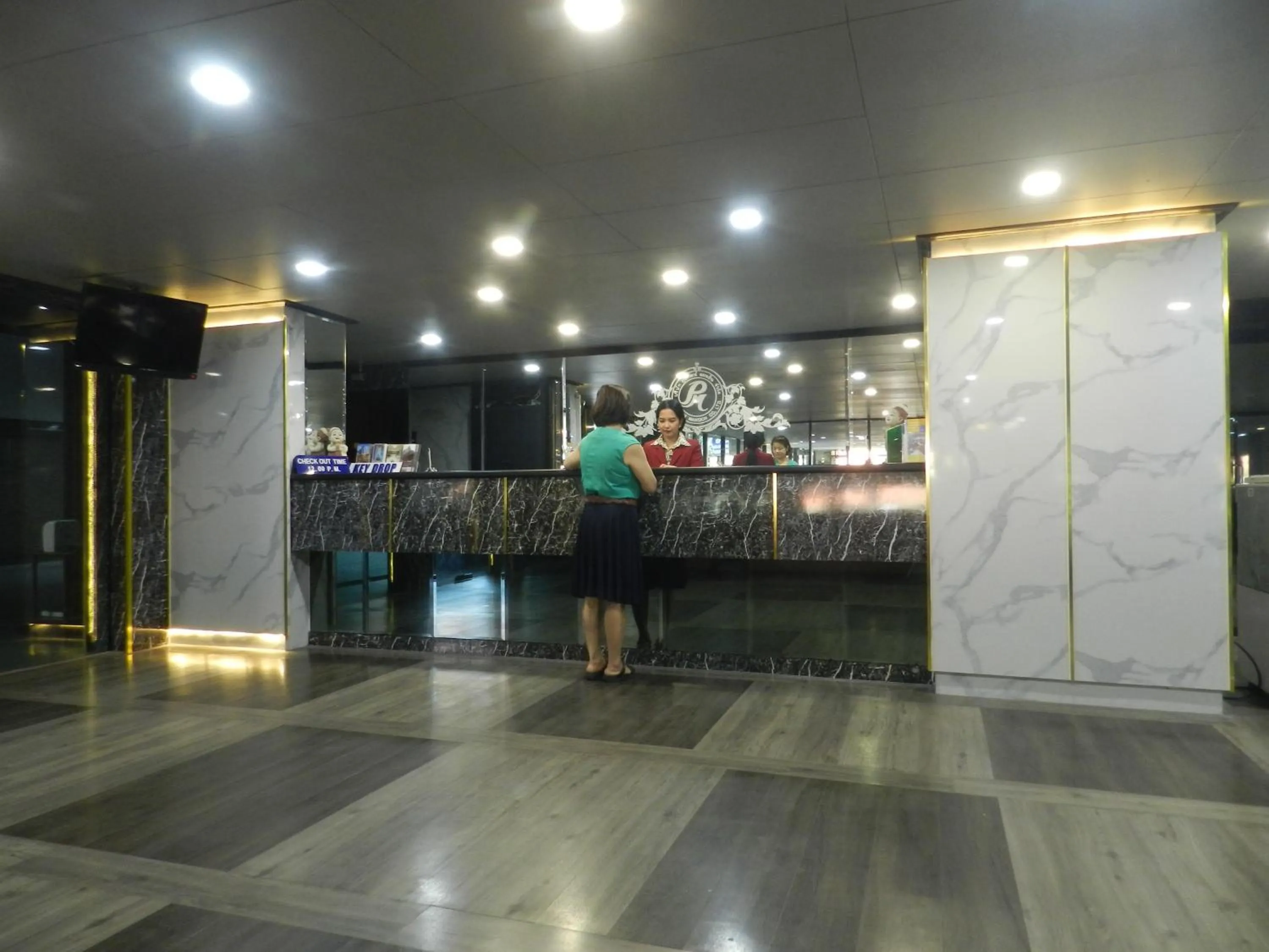 Property building in Nanatai Suites