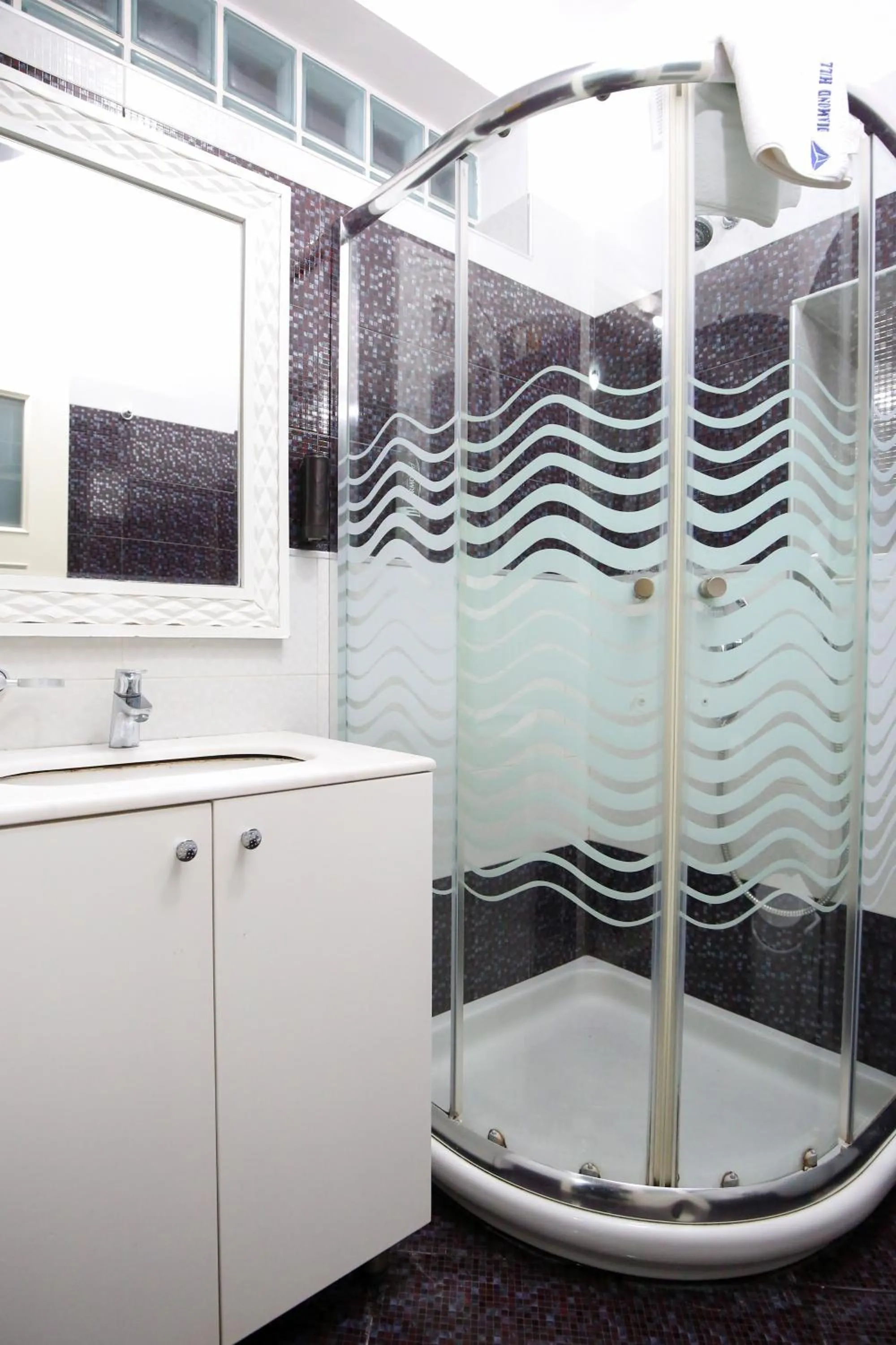 Shower in Diamond Hill Resort & SPA