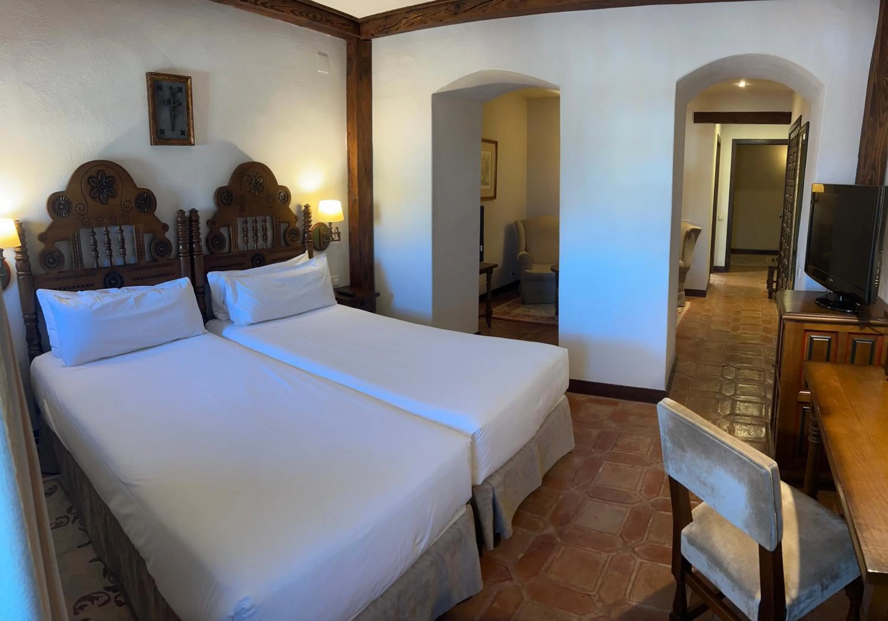 Bed in Parador de Plasencia