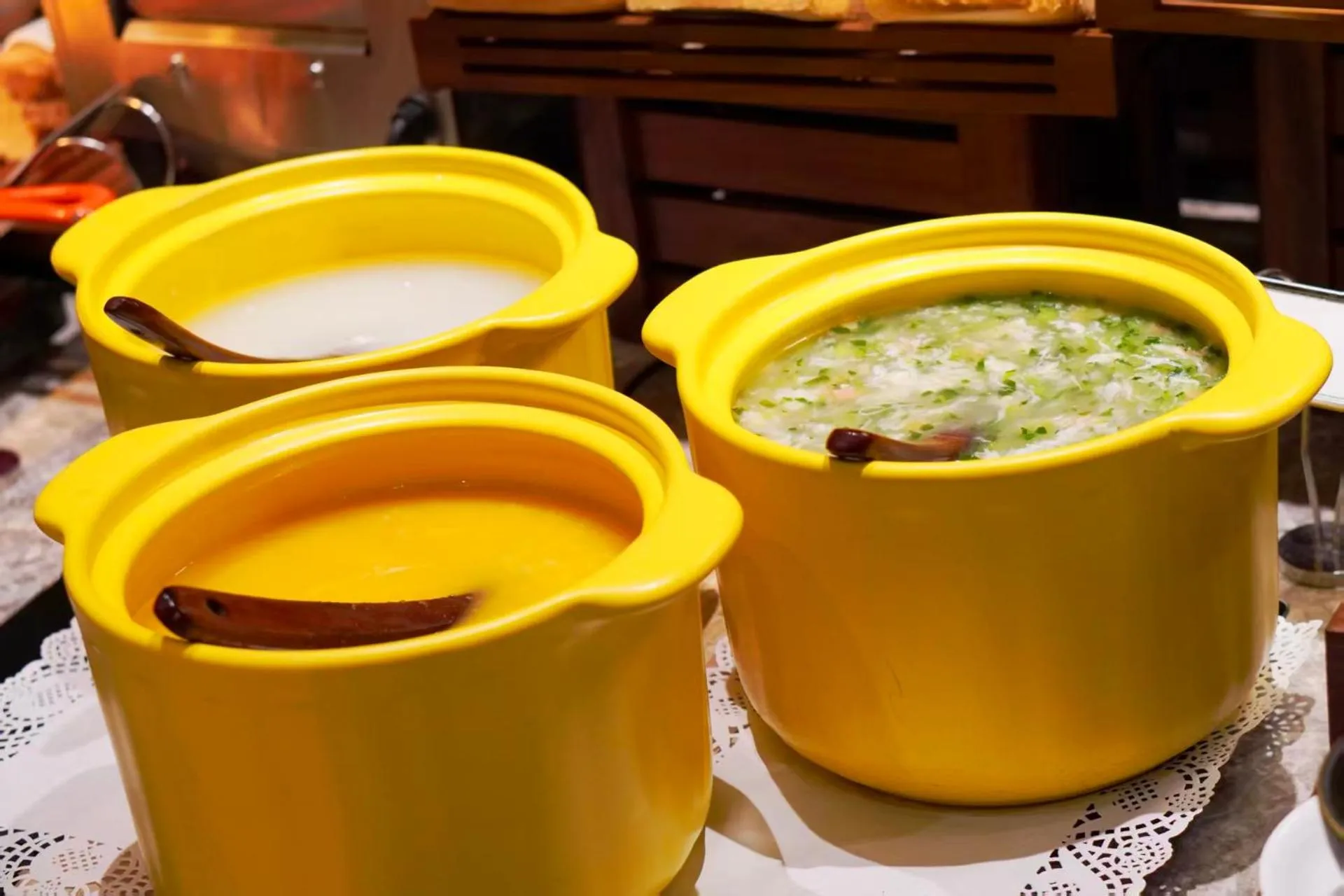 Breakfast in Mai Xinge Boutique Hotel - Free shuttle buses are provided between PVG Airport and Disneyland