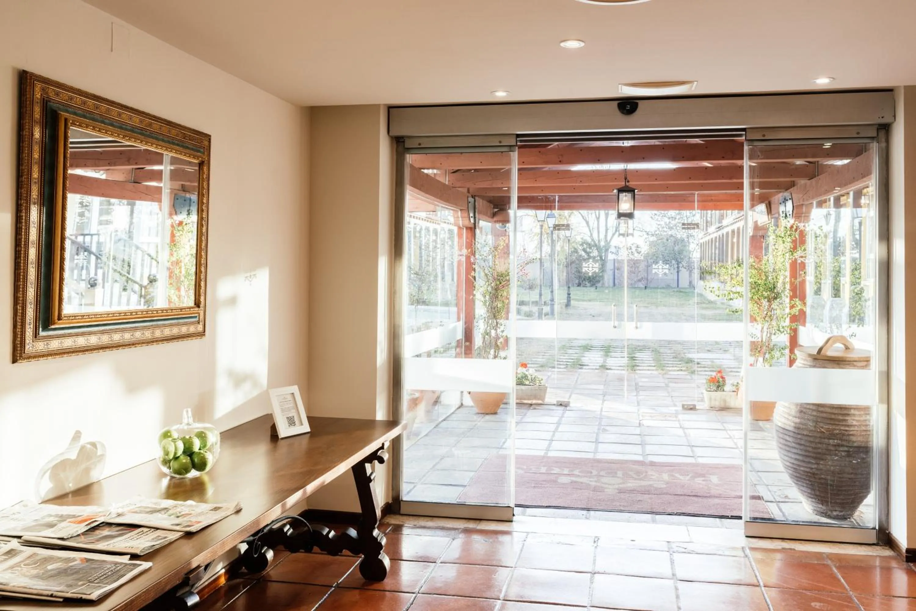 Lobby or reception in Parador de Manzanares