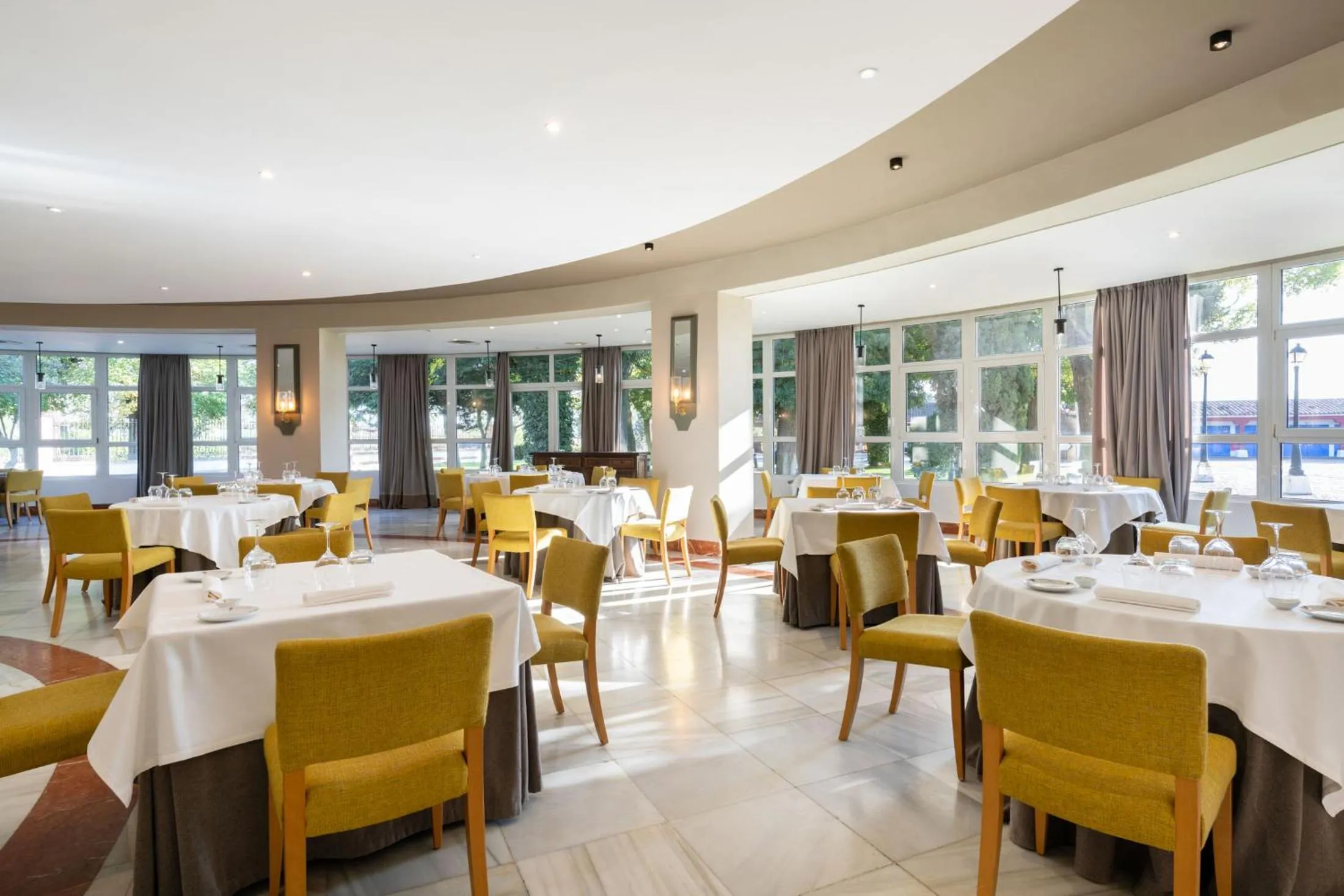 Restaurant/places to eat in Parador de Manzanares