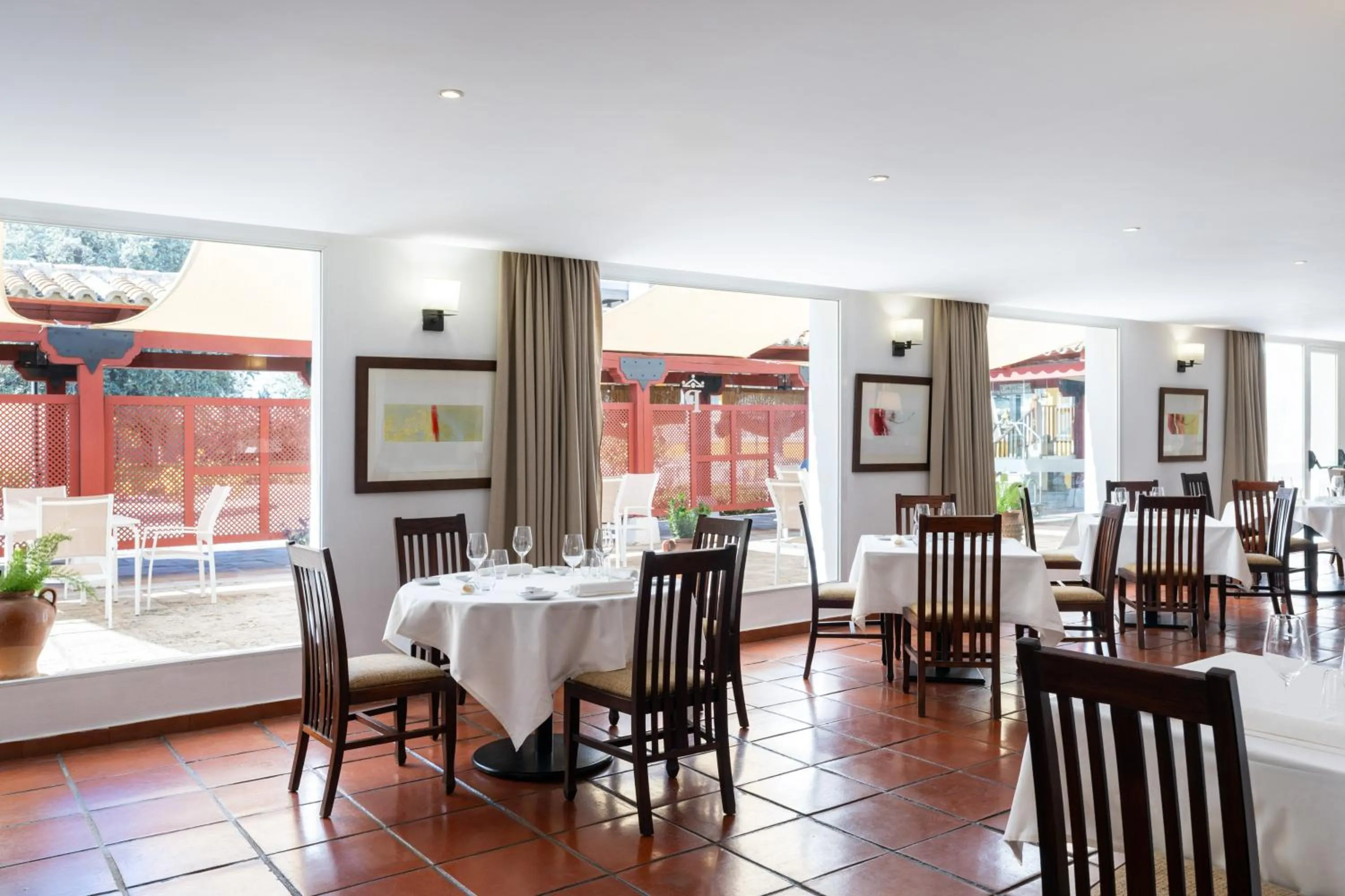 Restaurant/places to eat in Parador de Manzanares