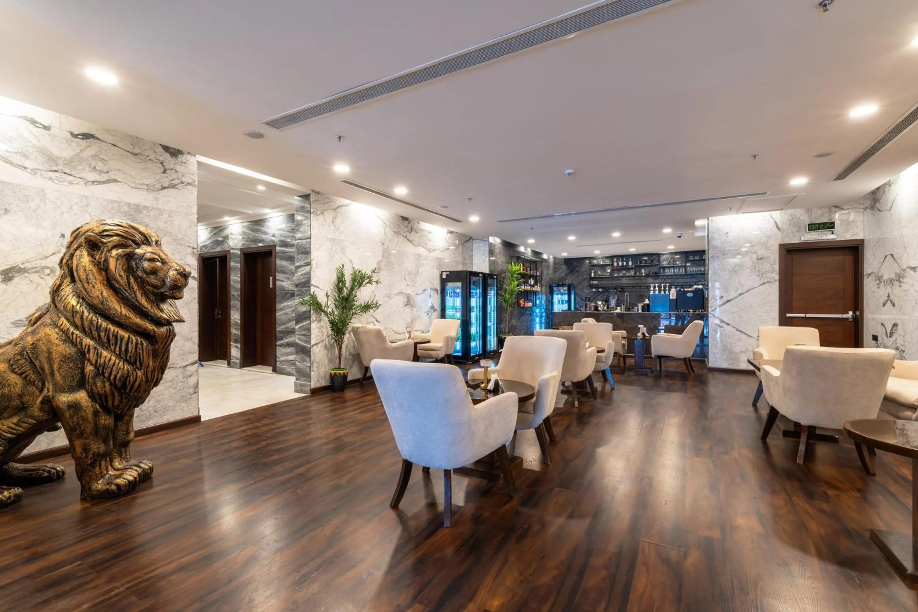 Restaurant/places to eat in Sunday Jeddah Hotel