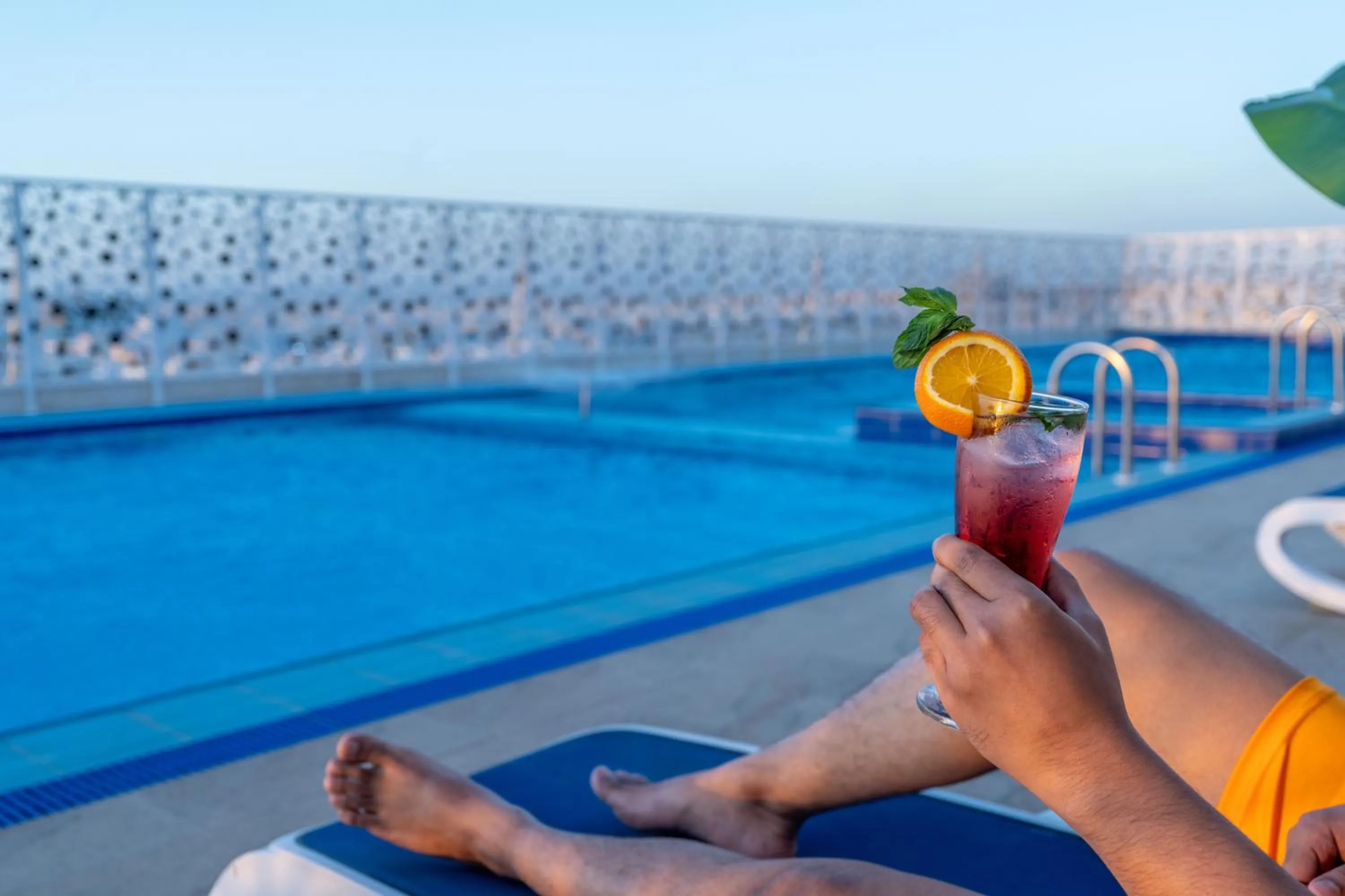 Swimming pool in Sunday Jeddah Hotel