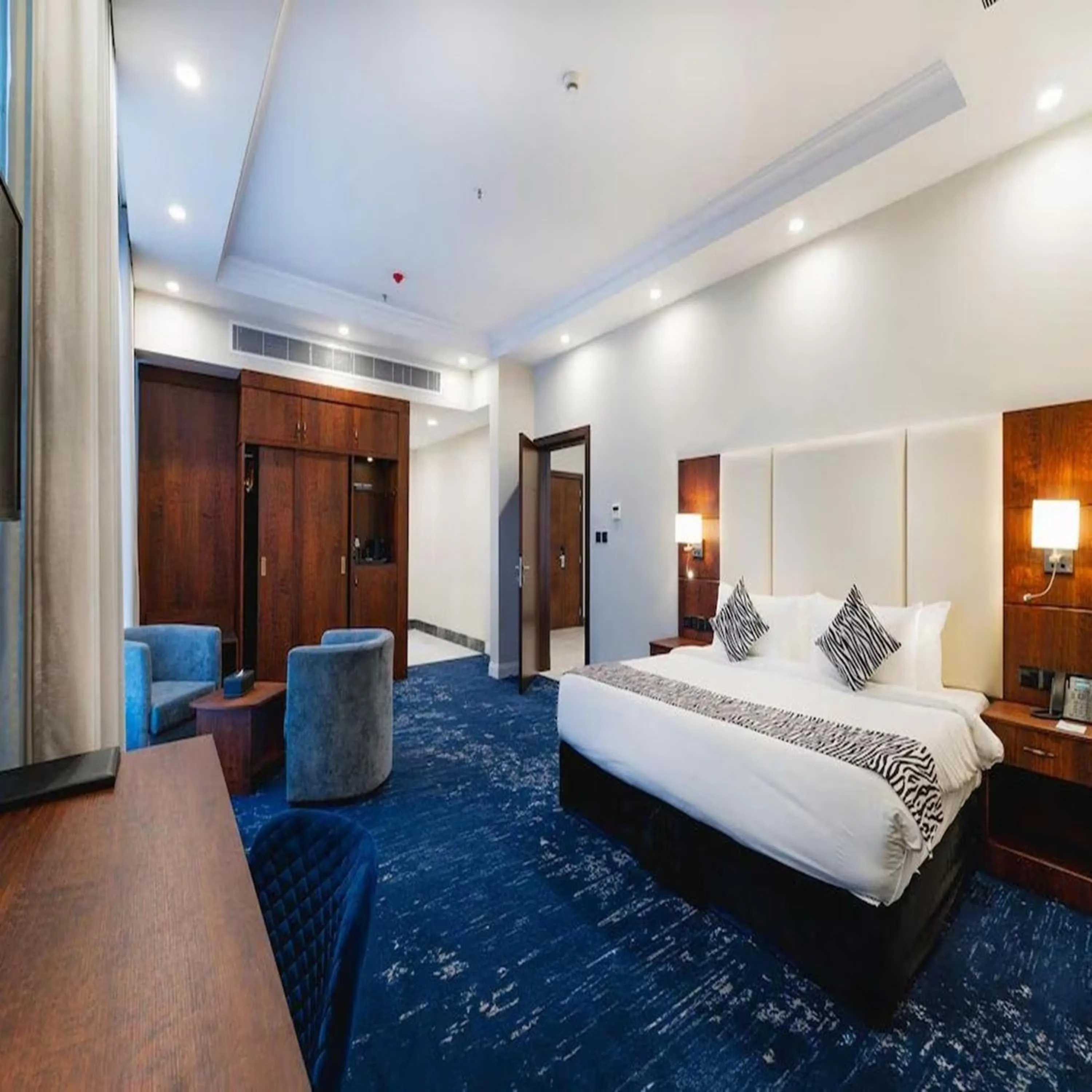 Photo of the whole room, Bed in Sunday Jeddah Hotel