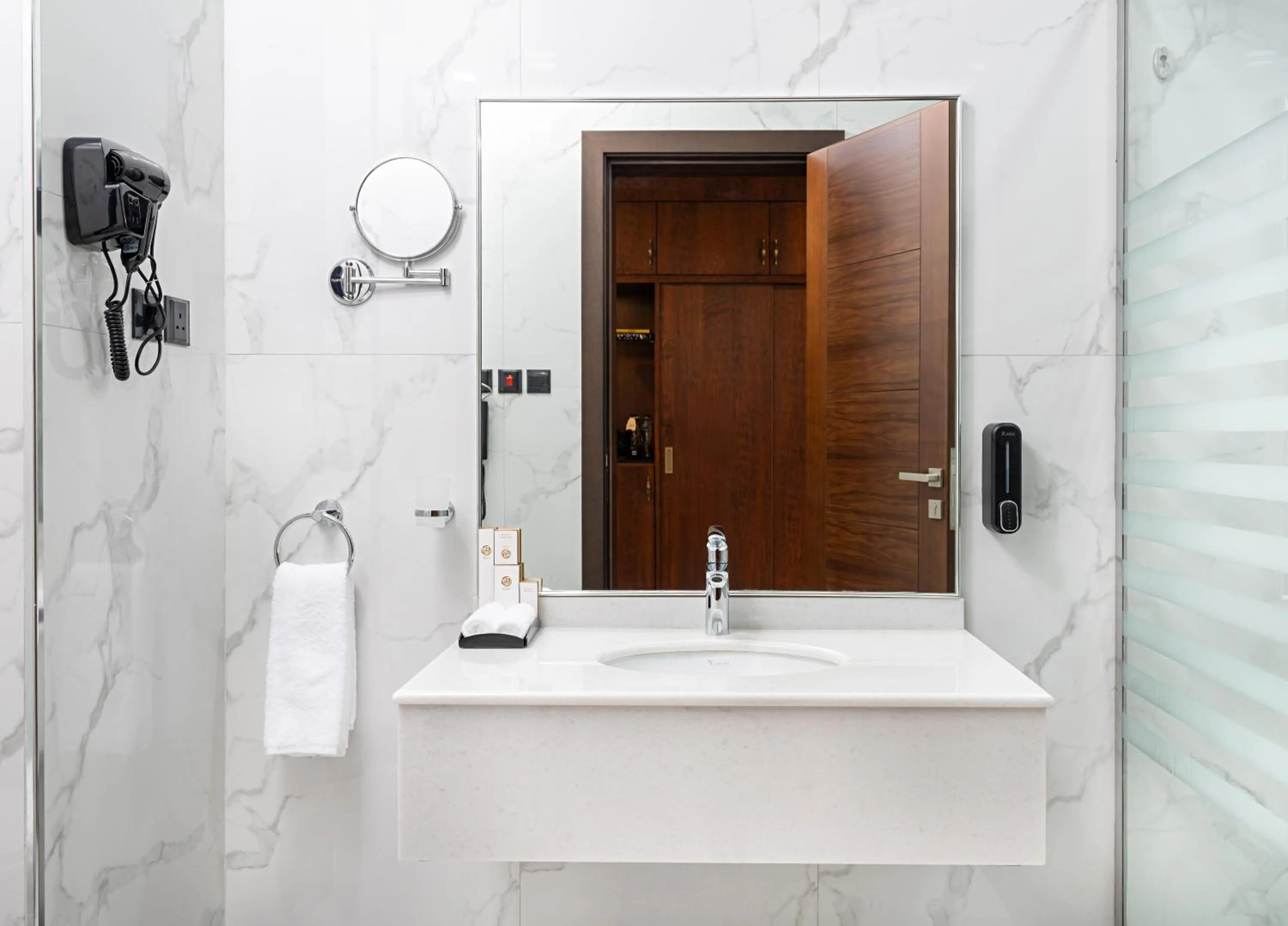 Bathroom in Sunday Jeddah Hotel