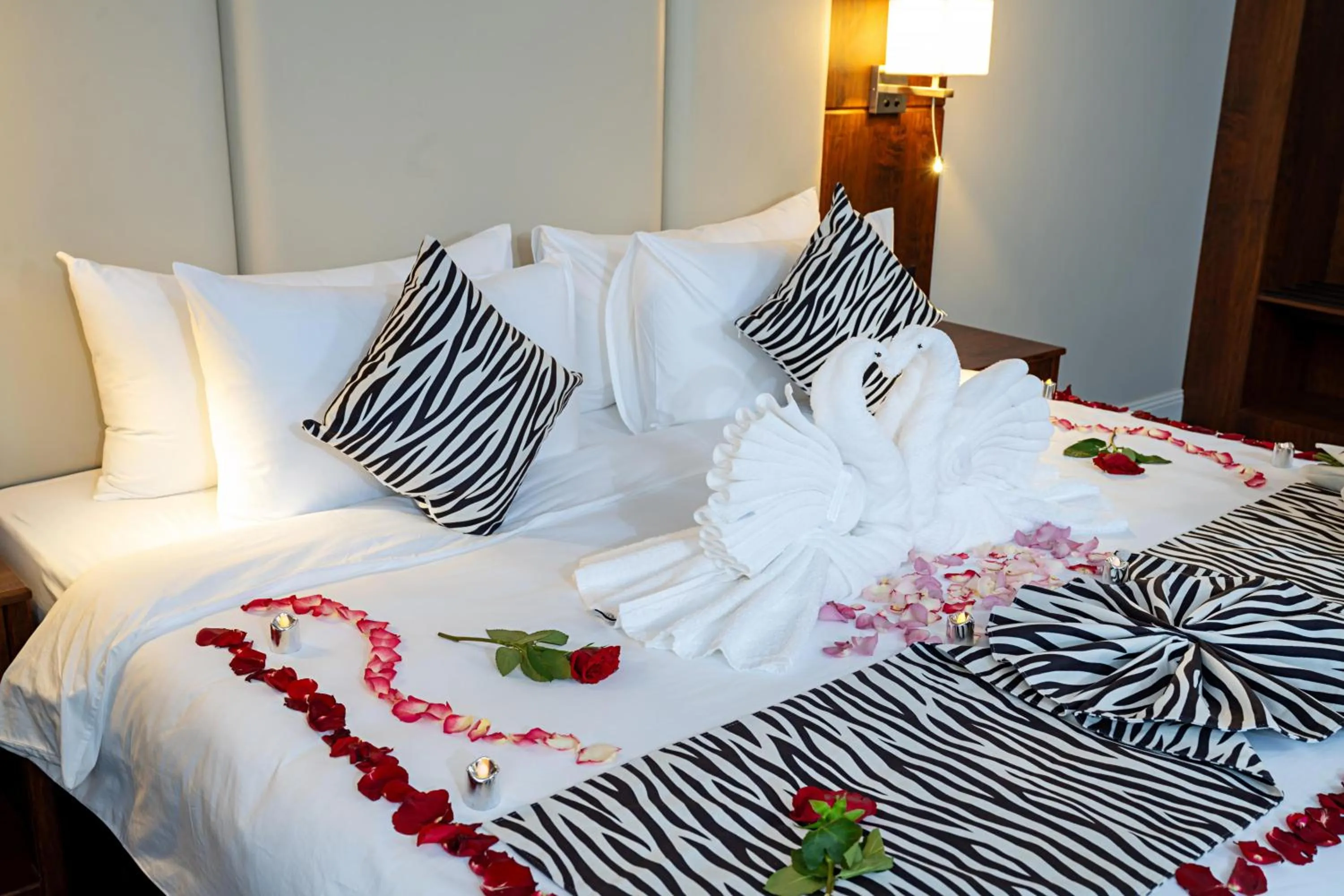 Photo of the whole room, Bed in Sunday Jeddah Hotel