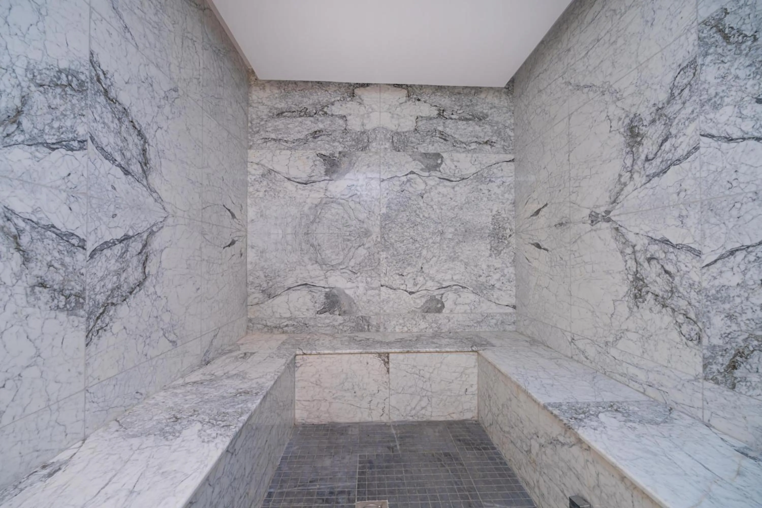 Spa and wellness centre/facilities in Sunday Jeddah Hotel