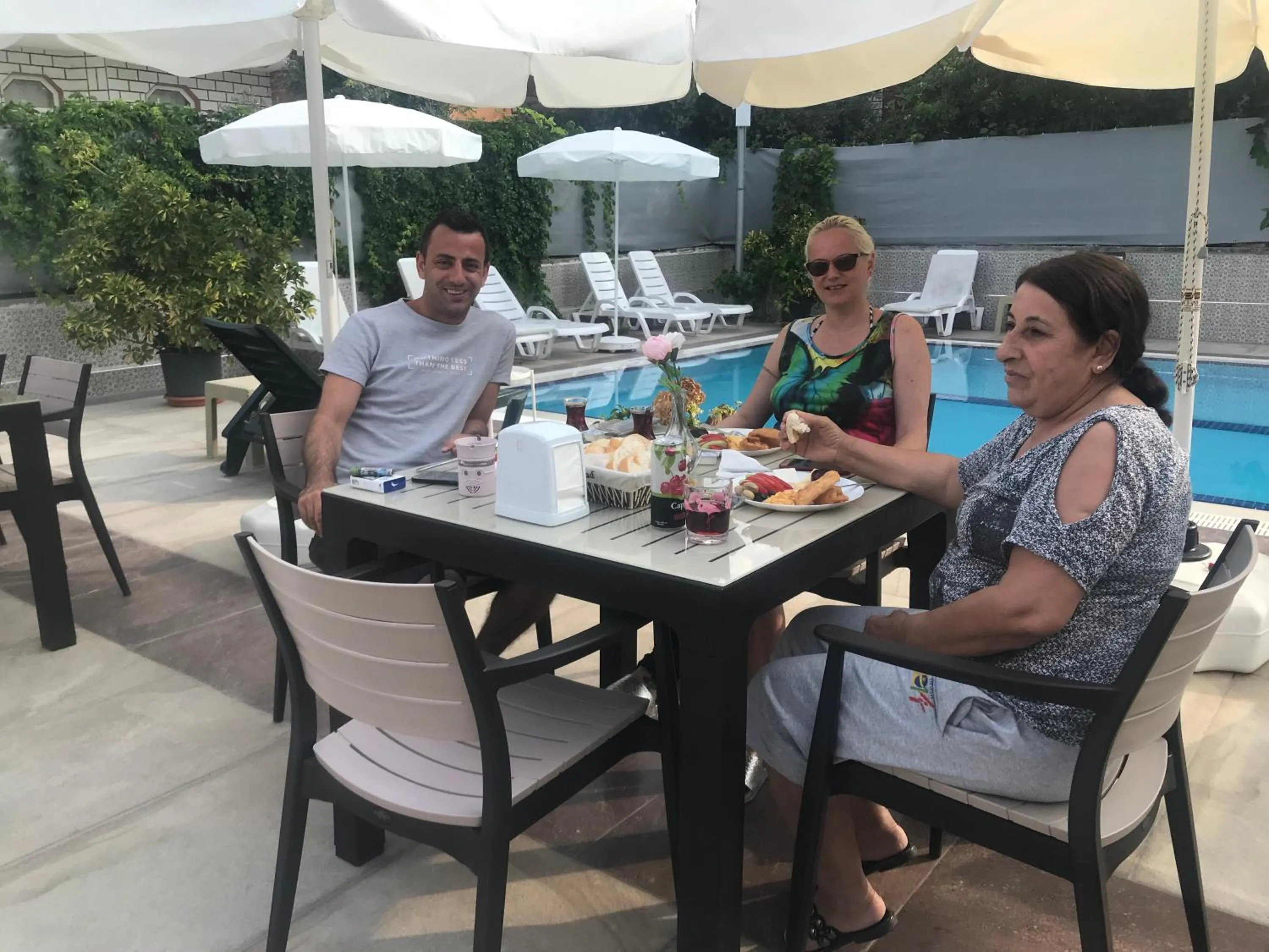 People in Oyster Boutique Hotel