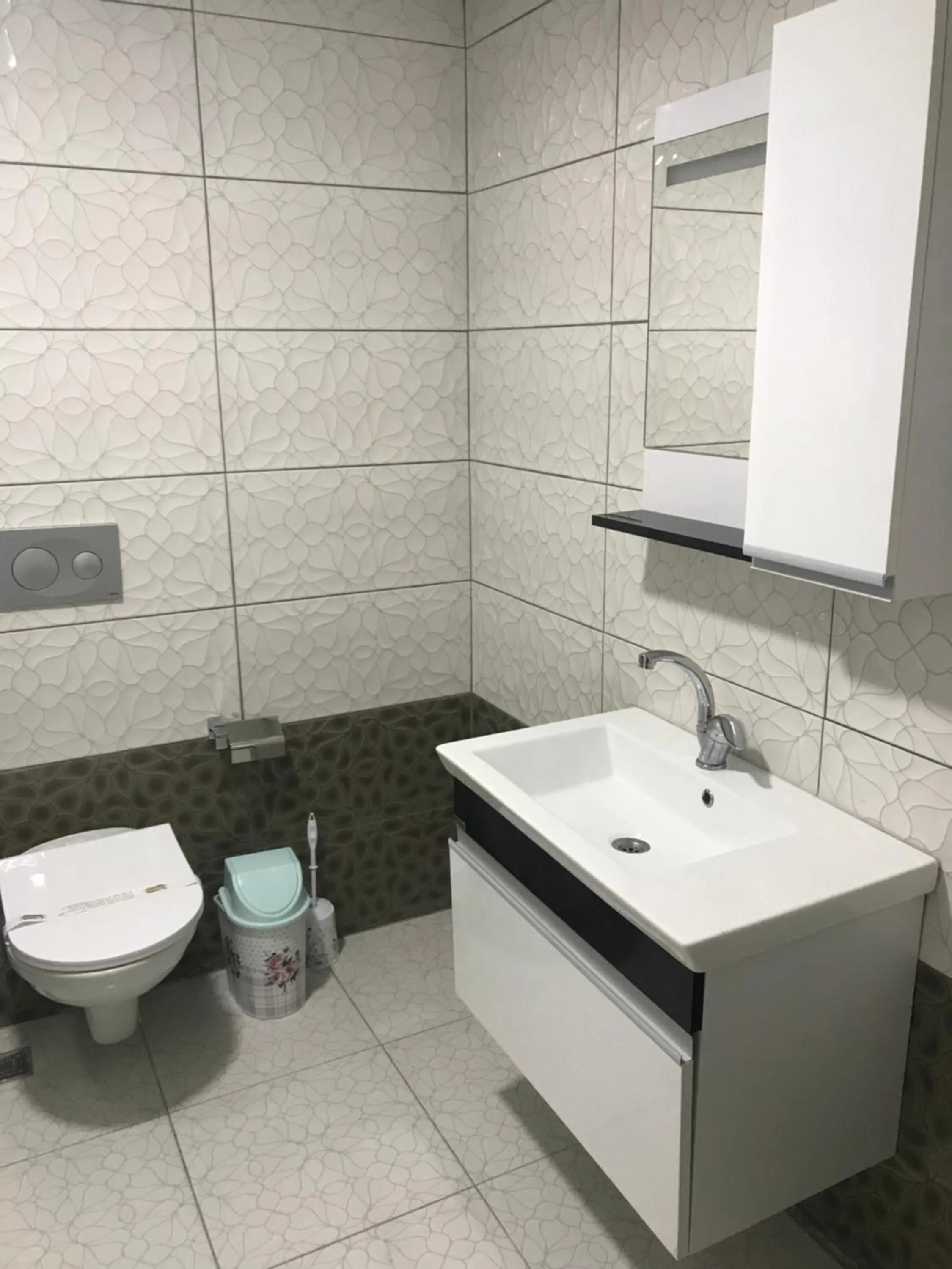 Toilet in Oyster Boutique Hotel