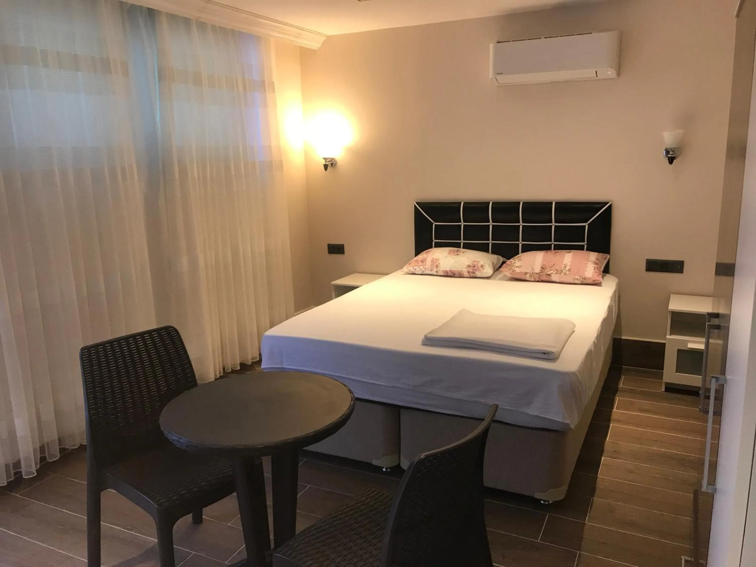 Bed in Oyster Boutique Hotel