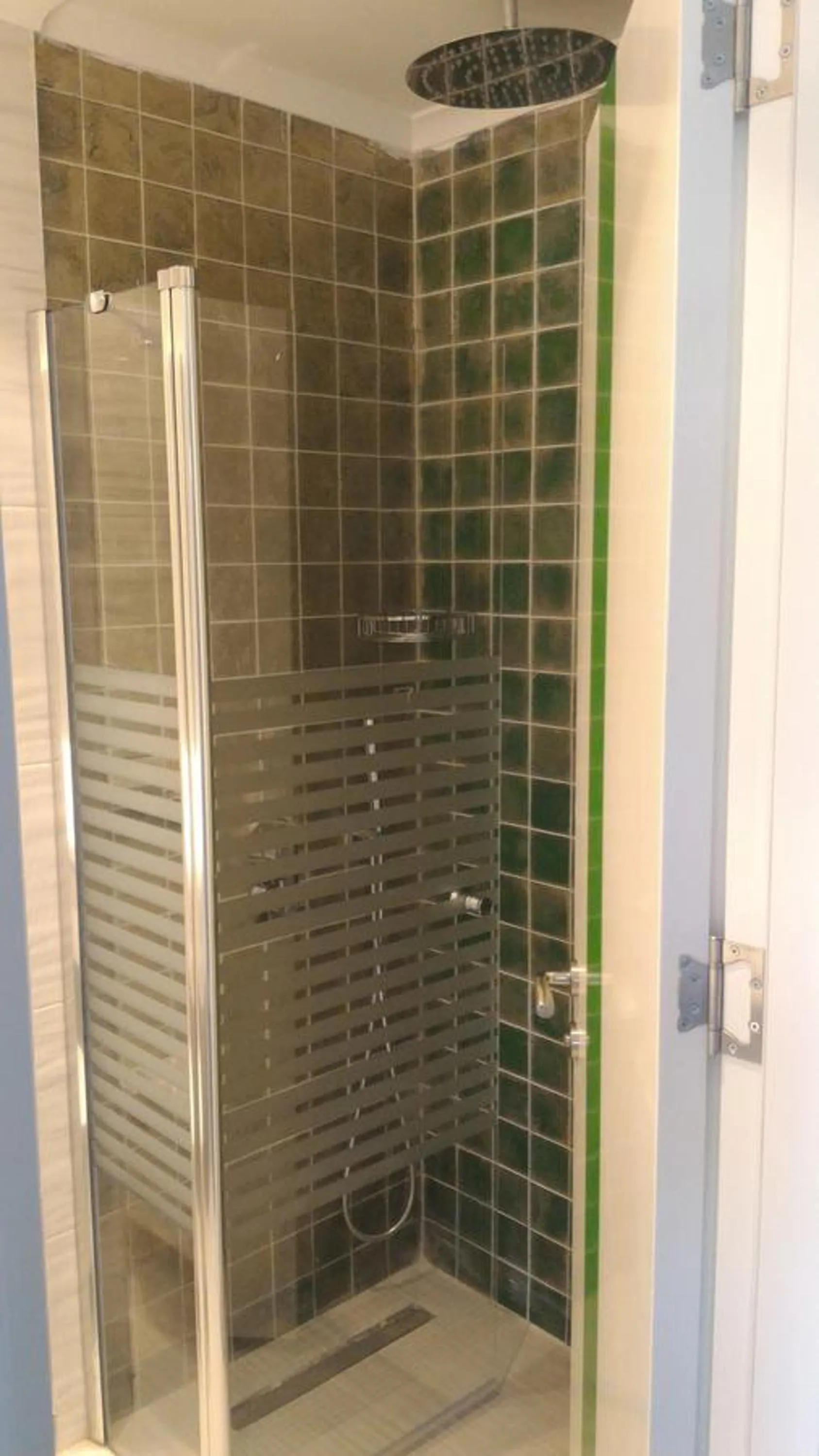 Shower in Oyster Boutique Hotel