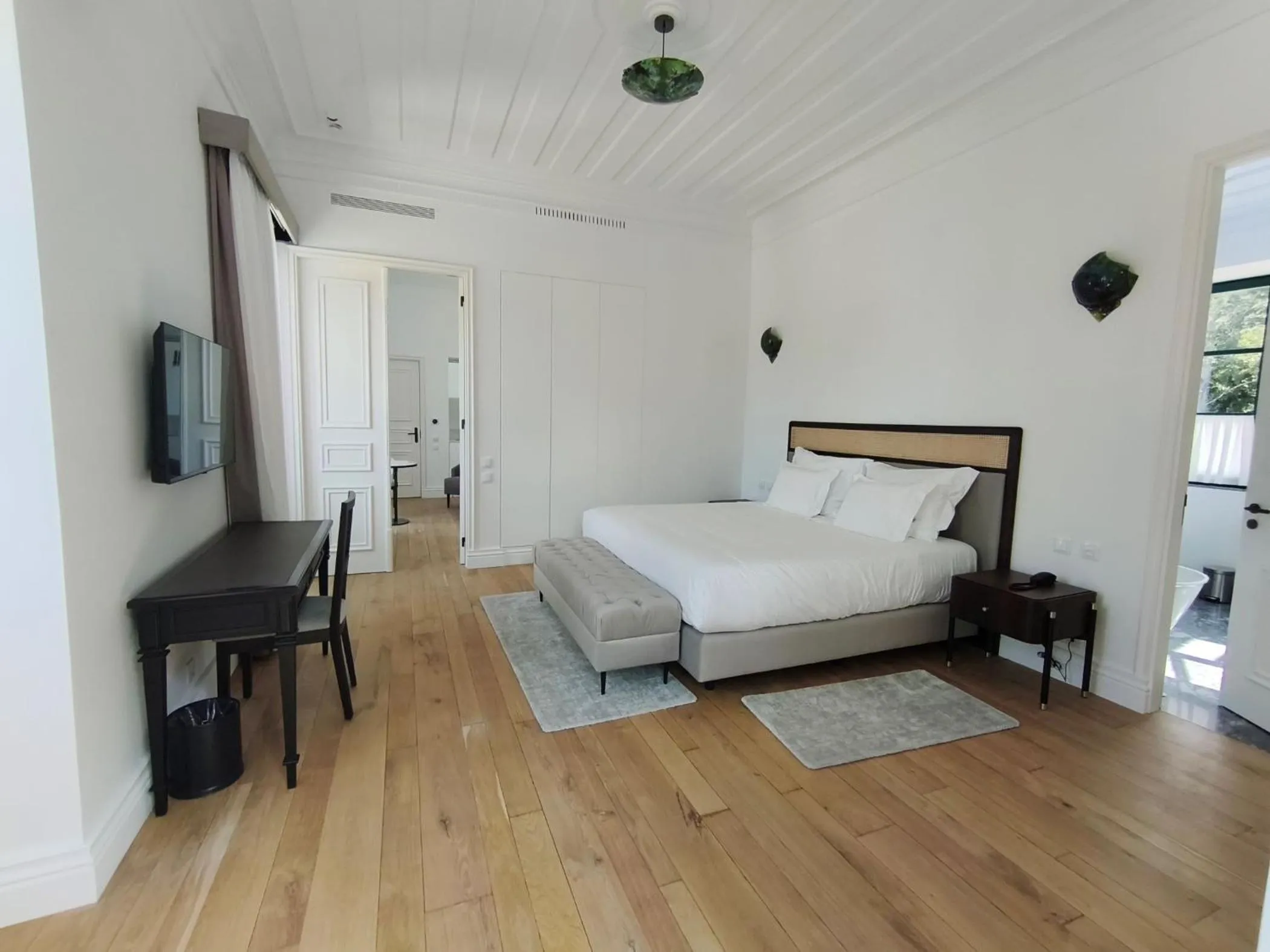 Photo of the whole room, Bed in Oca Grande Hotel Do Pezo