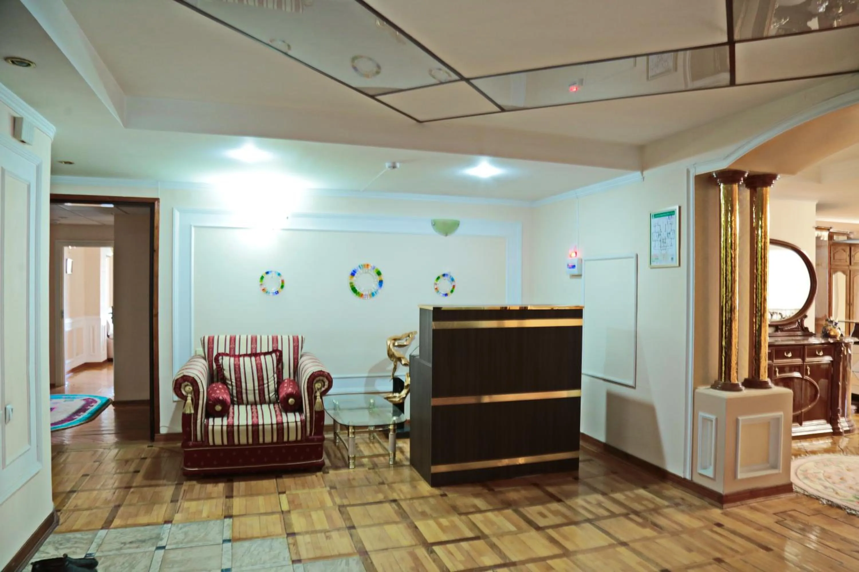 Seating area in Karvan-N