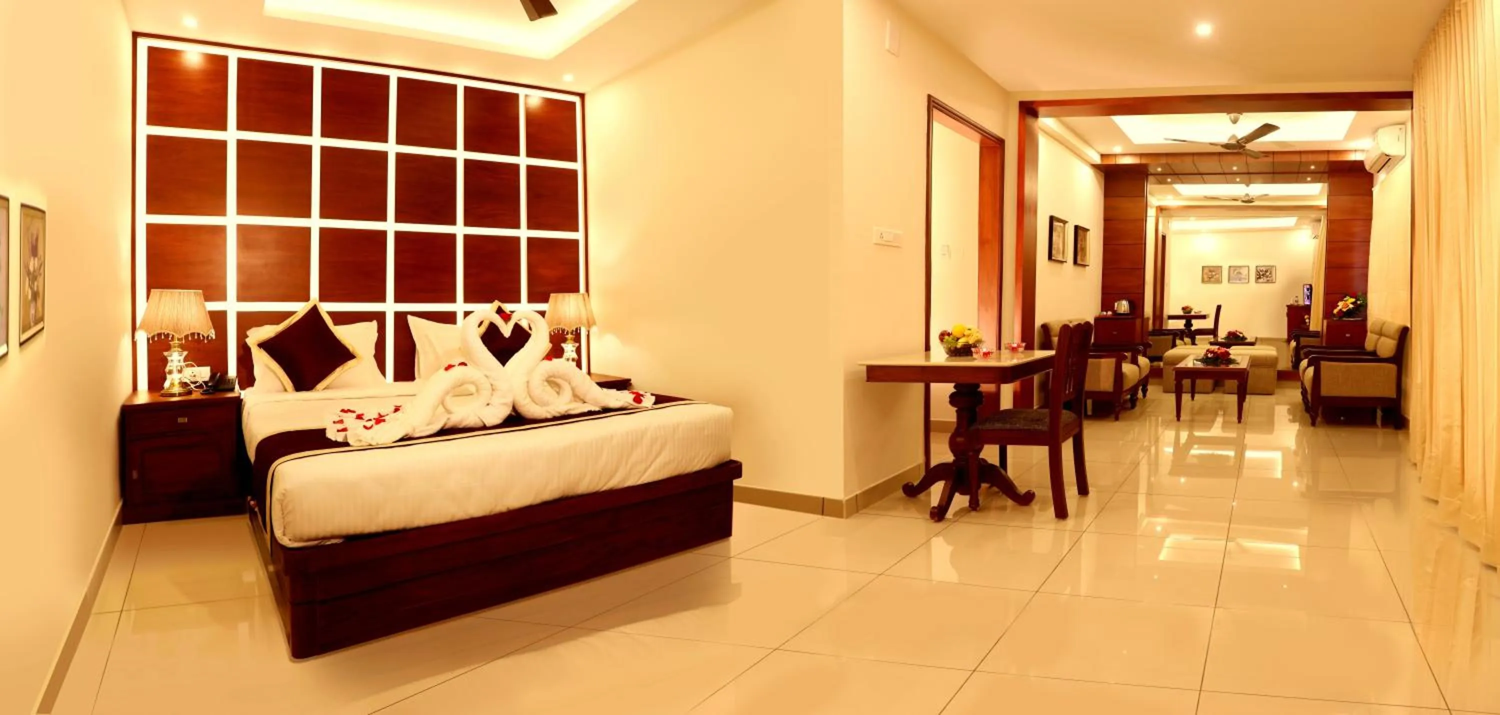 Bedroom, Bed in Bhasuri Inn Guruvayoor