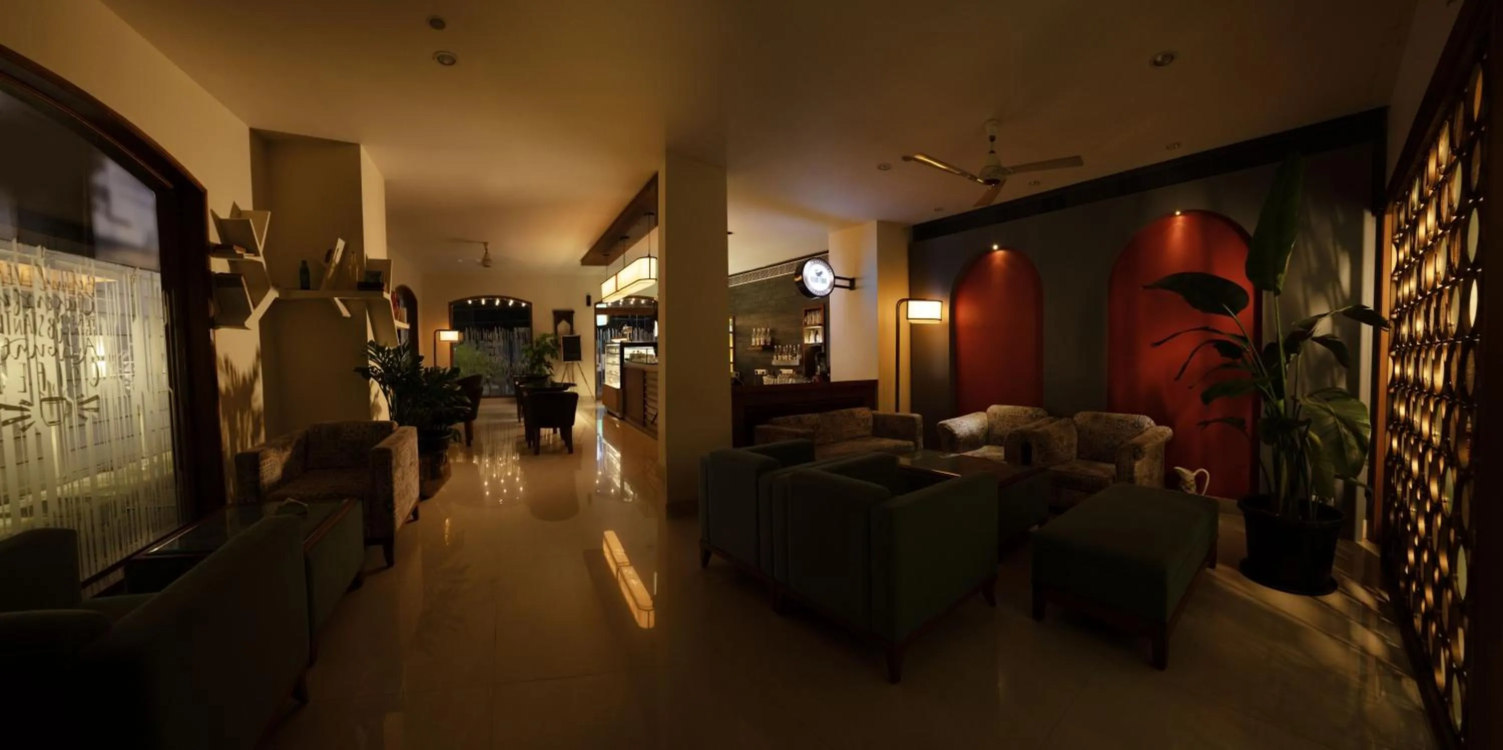 Restaurant/places to eat in Bhasuri Inn Guruvayoor