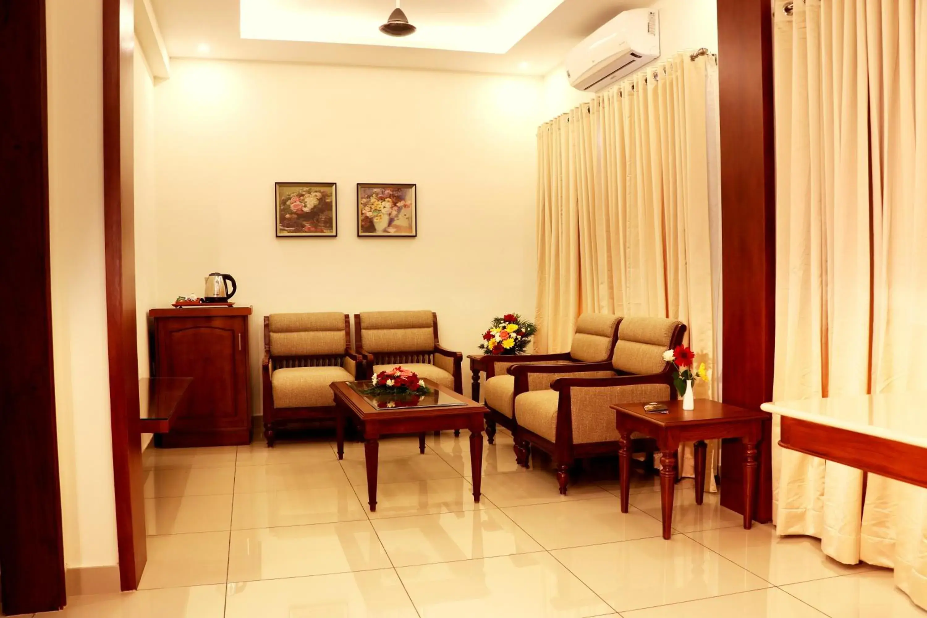 Deluxe Suite in Bhasuri Inn Guruvayoor Deluxe Suite in Bhasuri Inn Guruvayoor