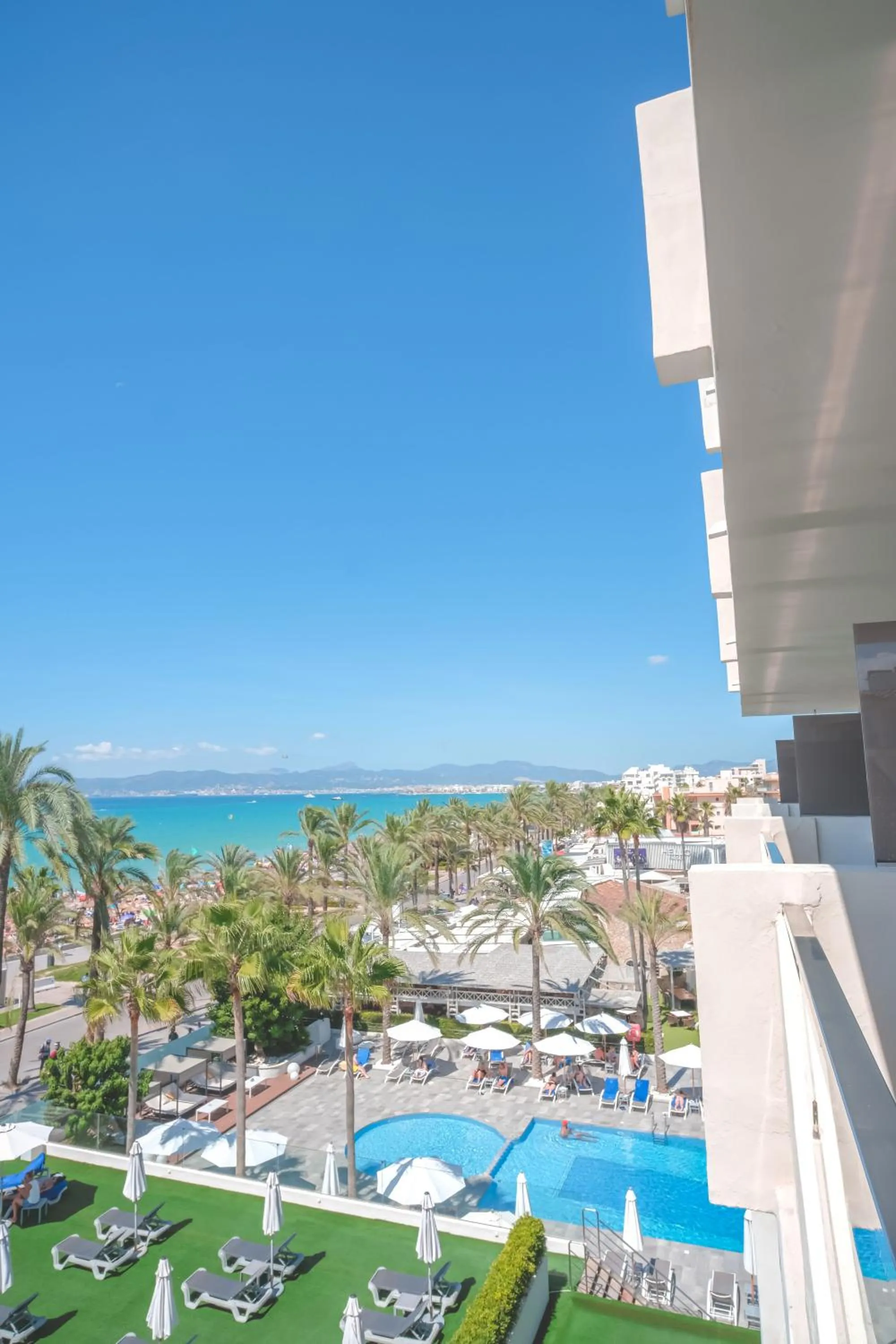 Day in Hotel Playa Golf - Adults Only