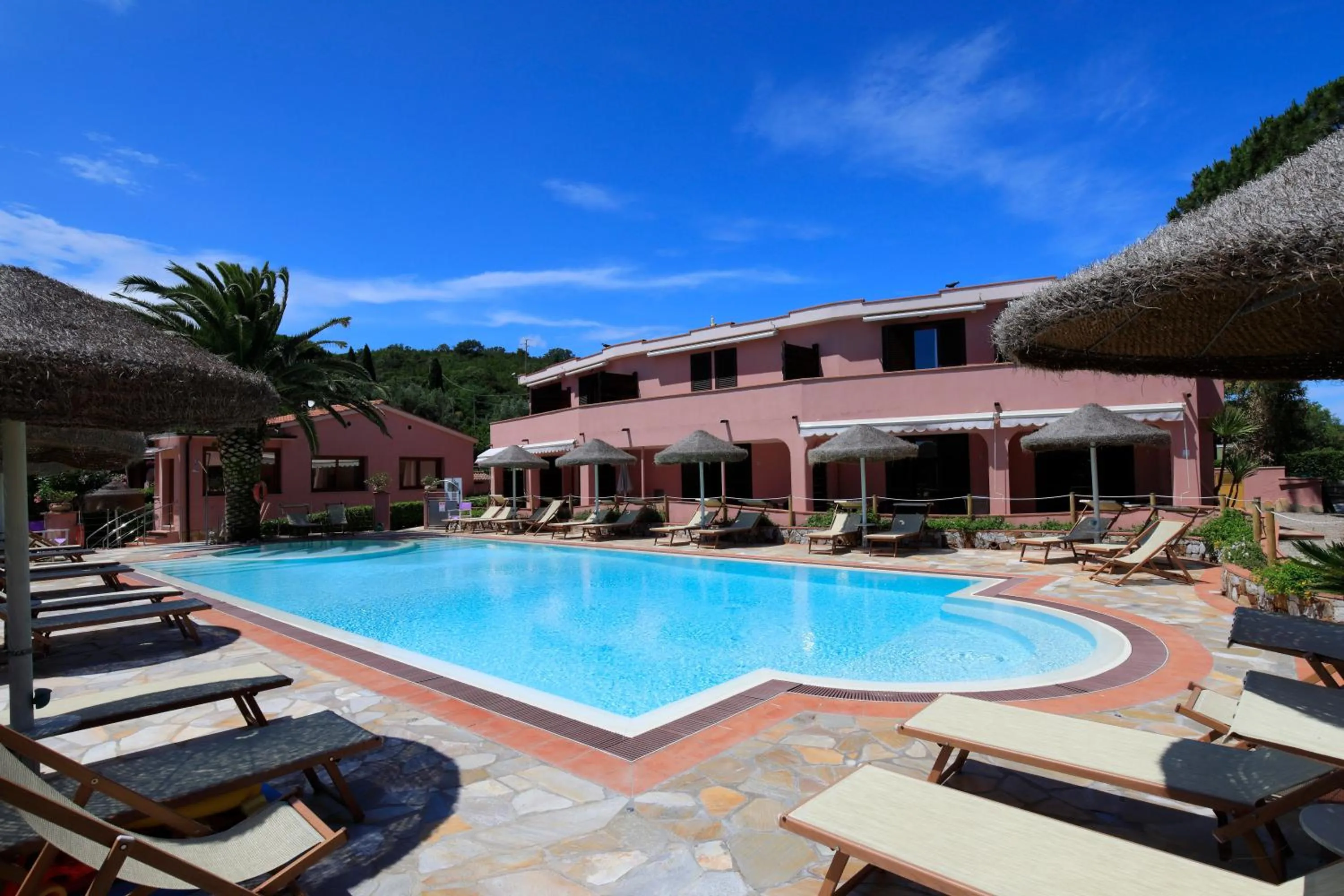Swimming pool in Residence Villa Rosi