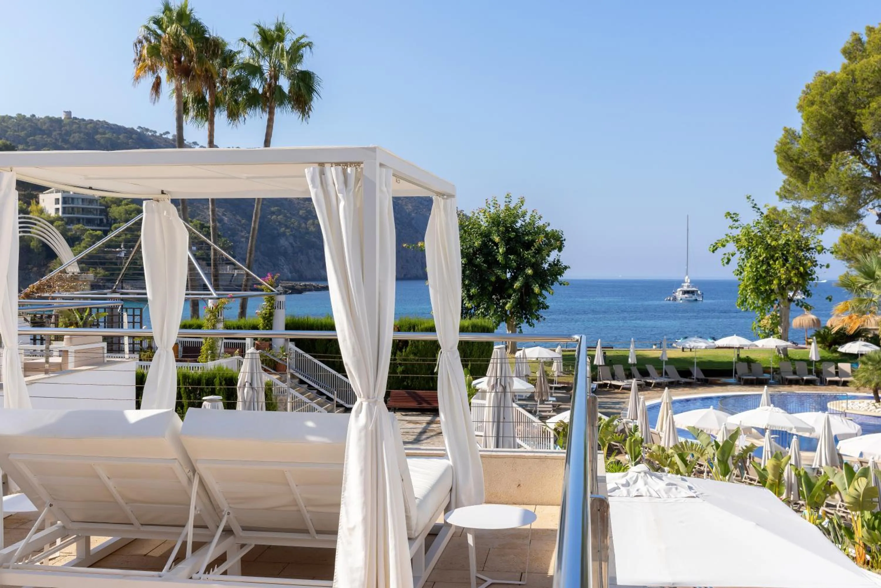 Pool view in Alua Gran Camp de Mar