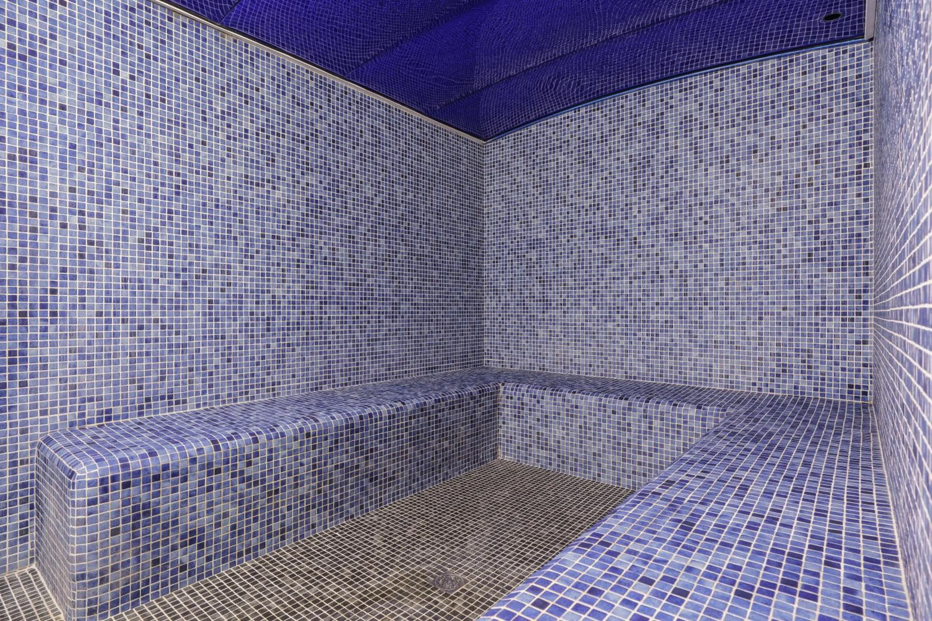 Bathroom in Alua Gran Camp de Mar