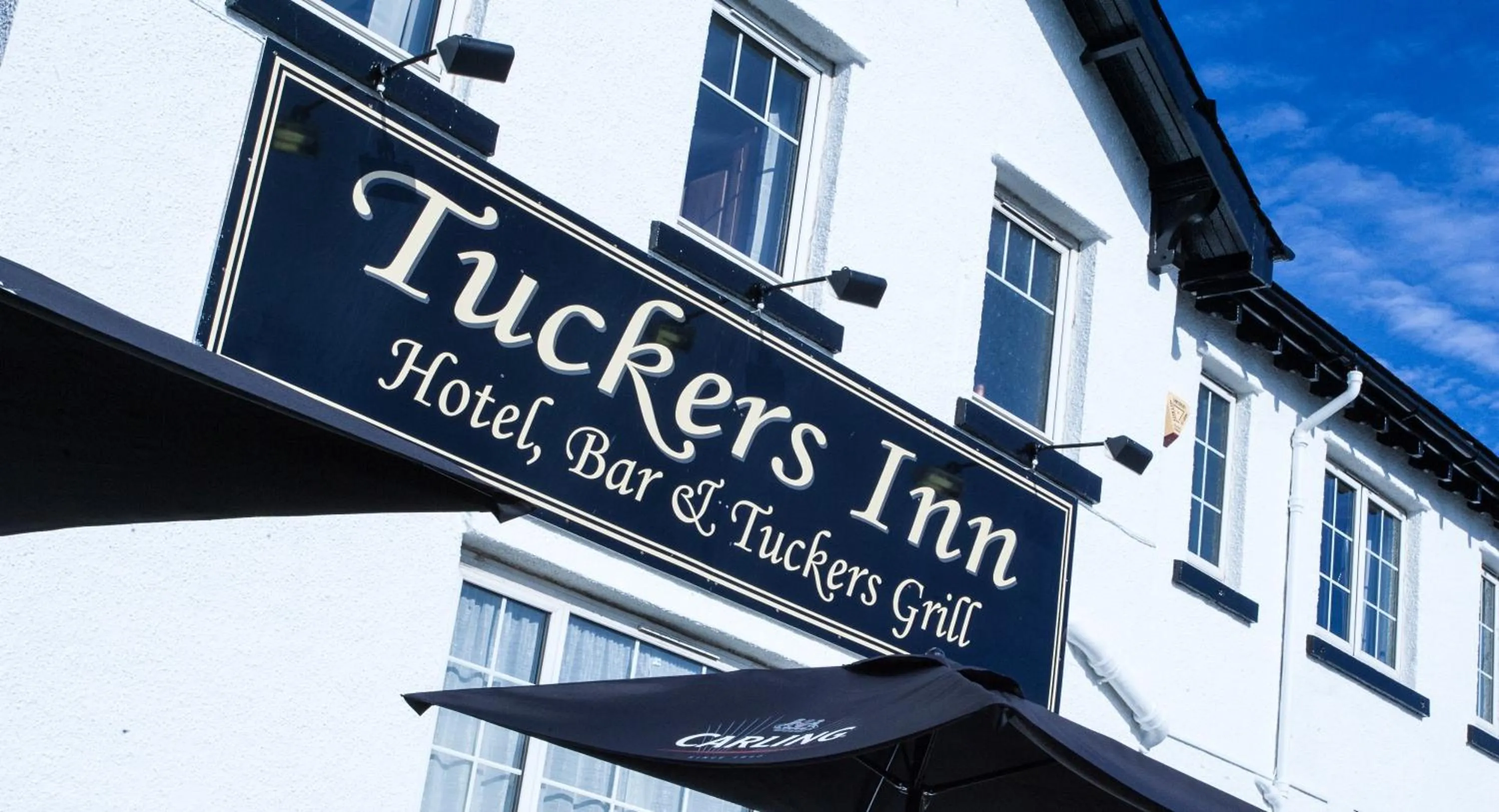 Property building in Tuckers Inn