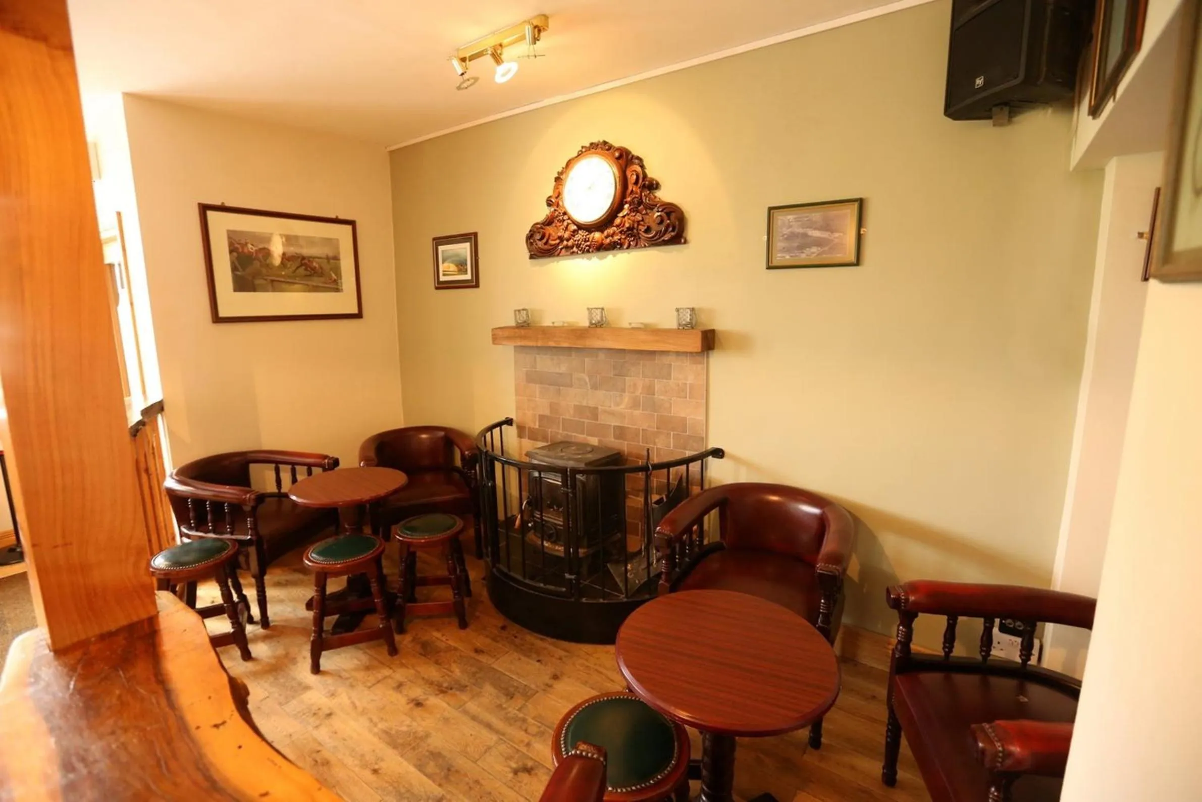 Lounge or bar in Moran's Bar & B&B
