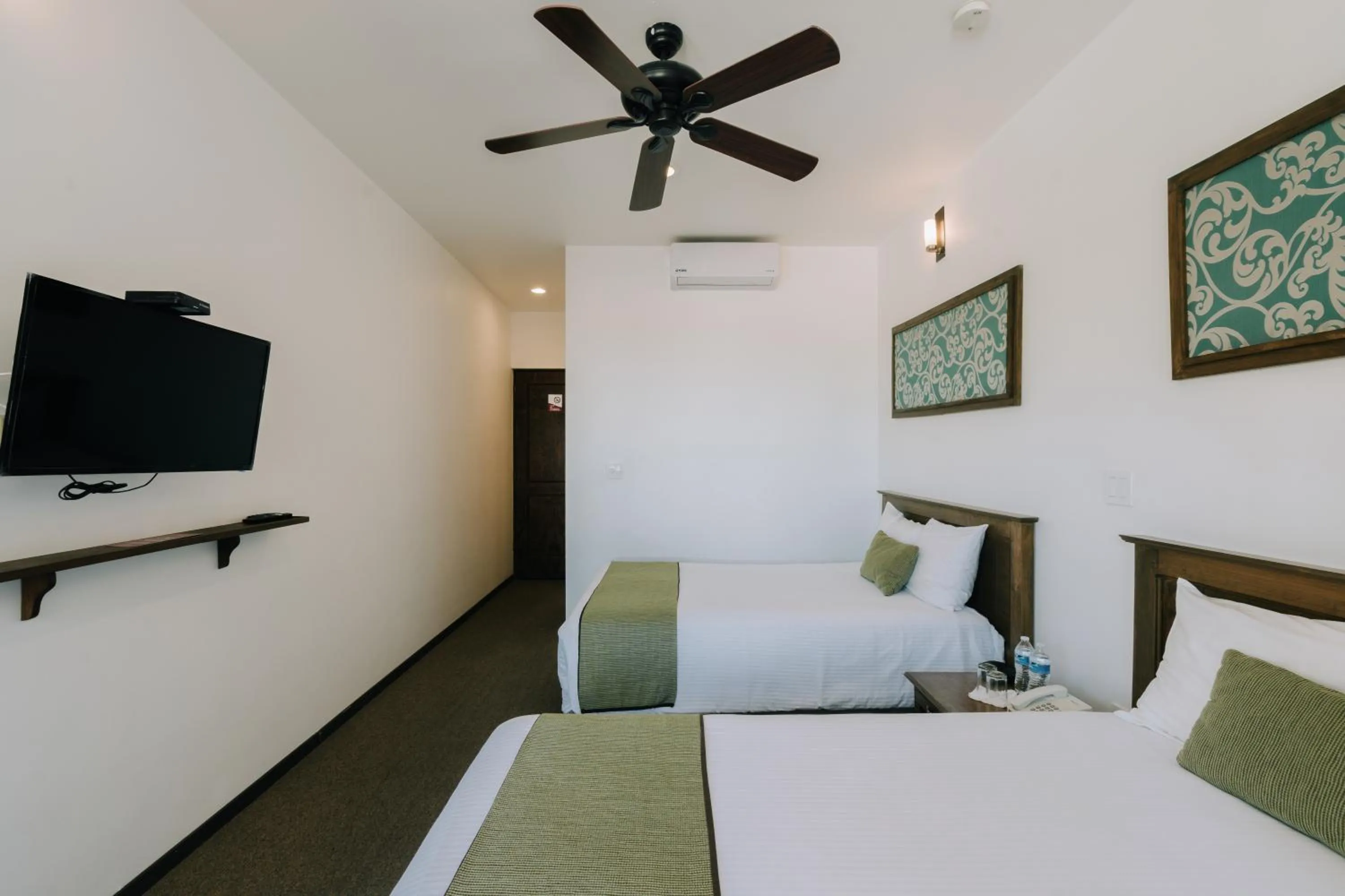 Photo of the whole room, Bed in Hotel La Estación