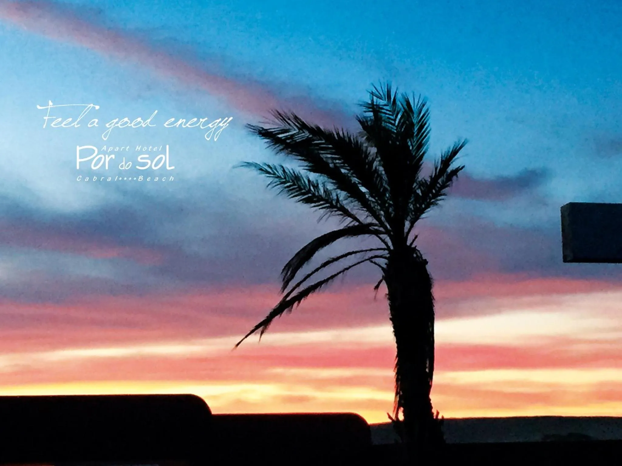 Text overlay in Aparthotel Por do Sol