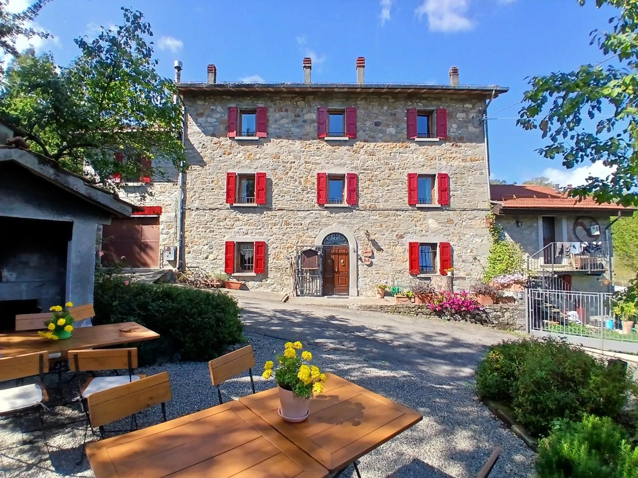 Property building in Cà Gennara Agri B&B