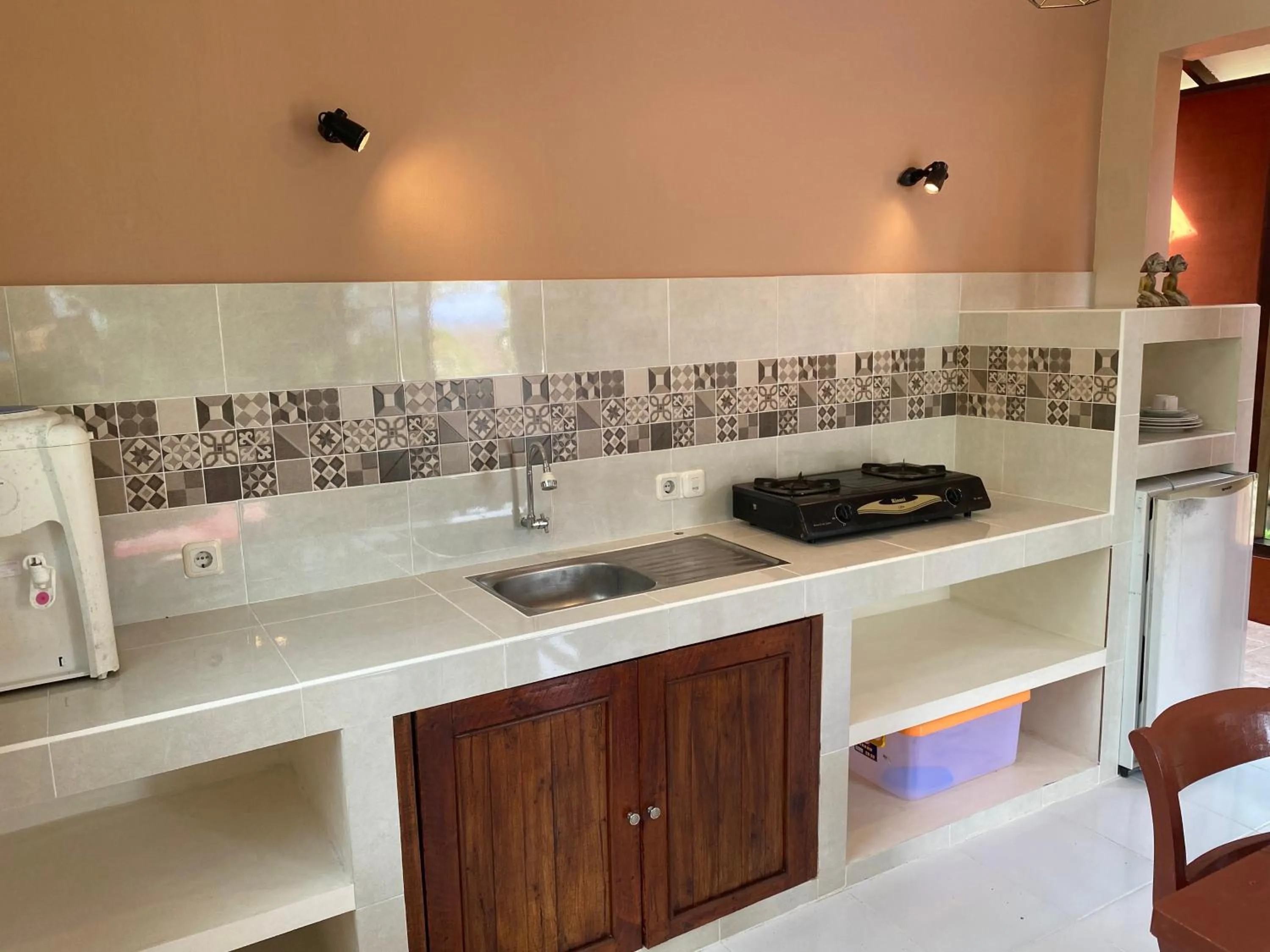 Kitchen or kitchenette in Villa Anjing 2