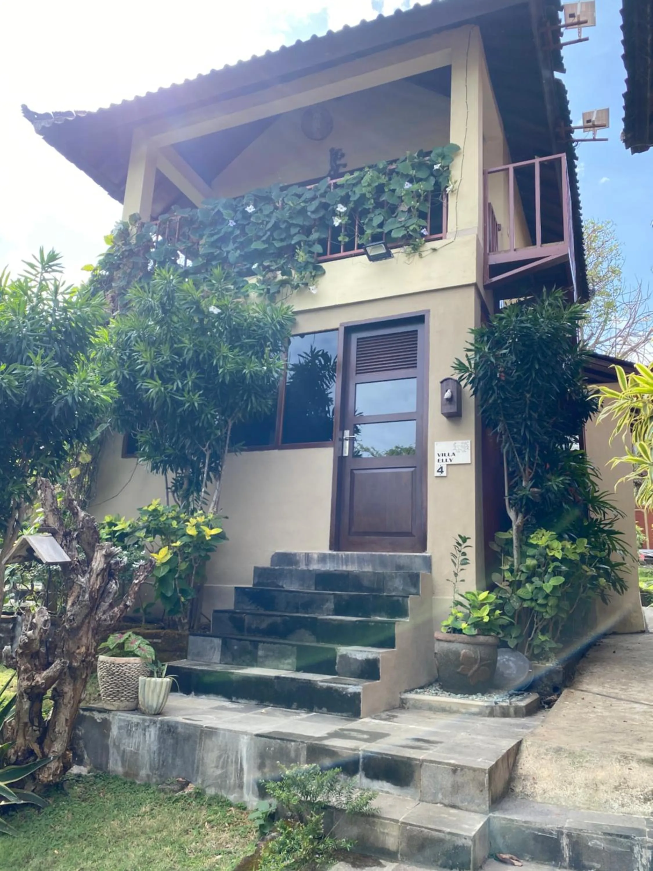 Garden in Villa Anjing 2