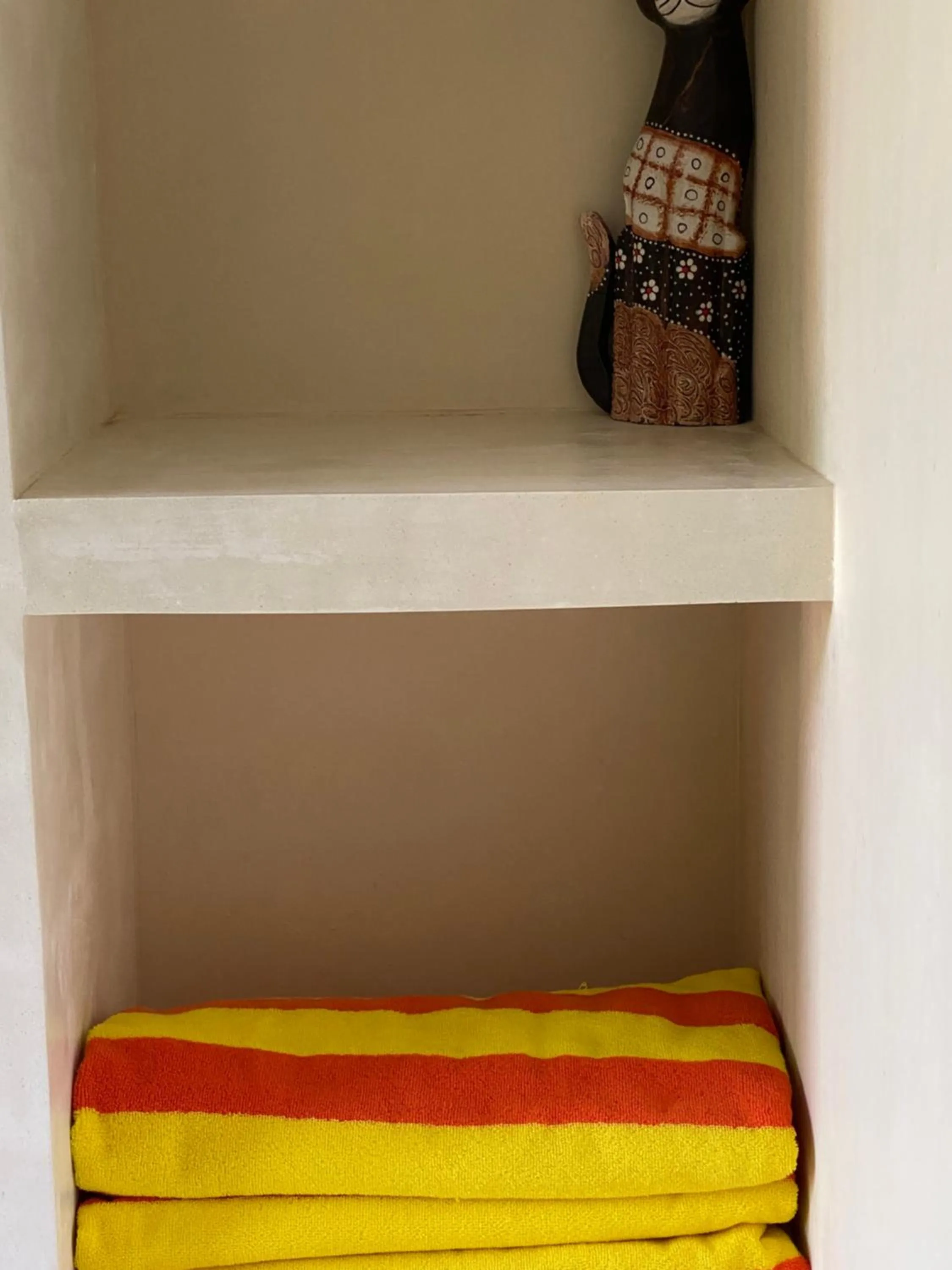 Decorative detail, Bed in Villa Anjing 2