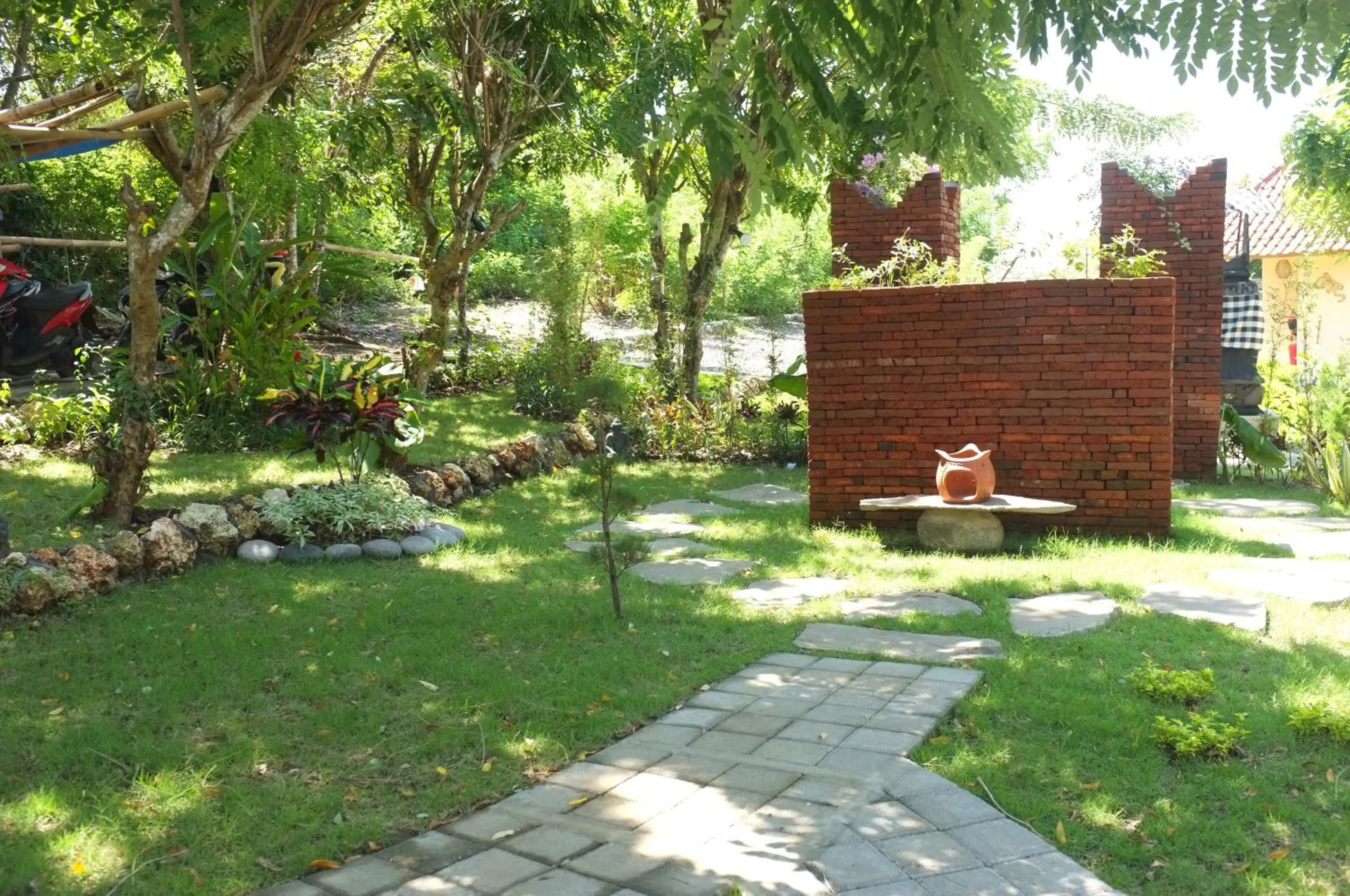 Garden in Villa Anjing 2
