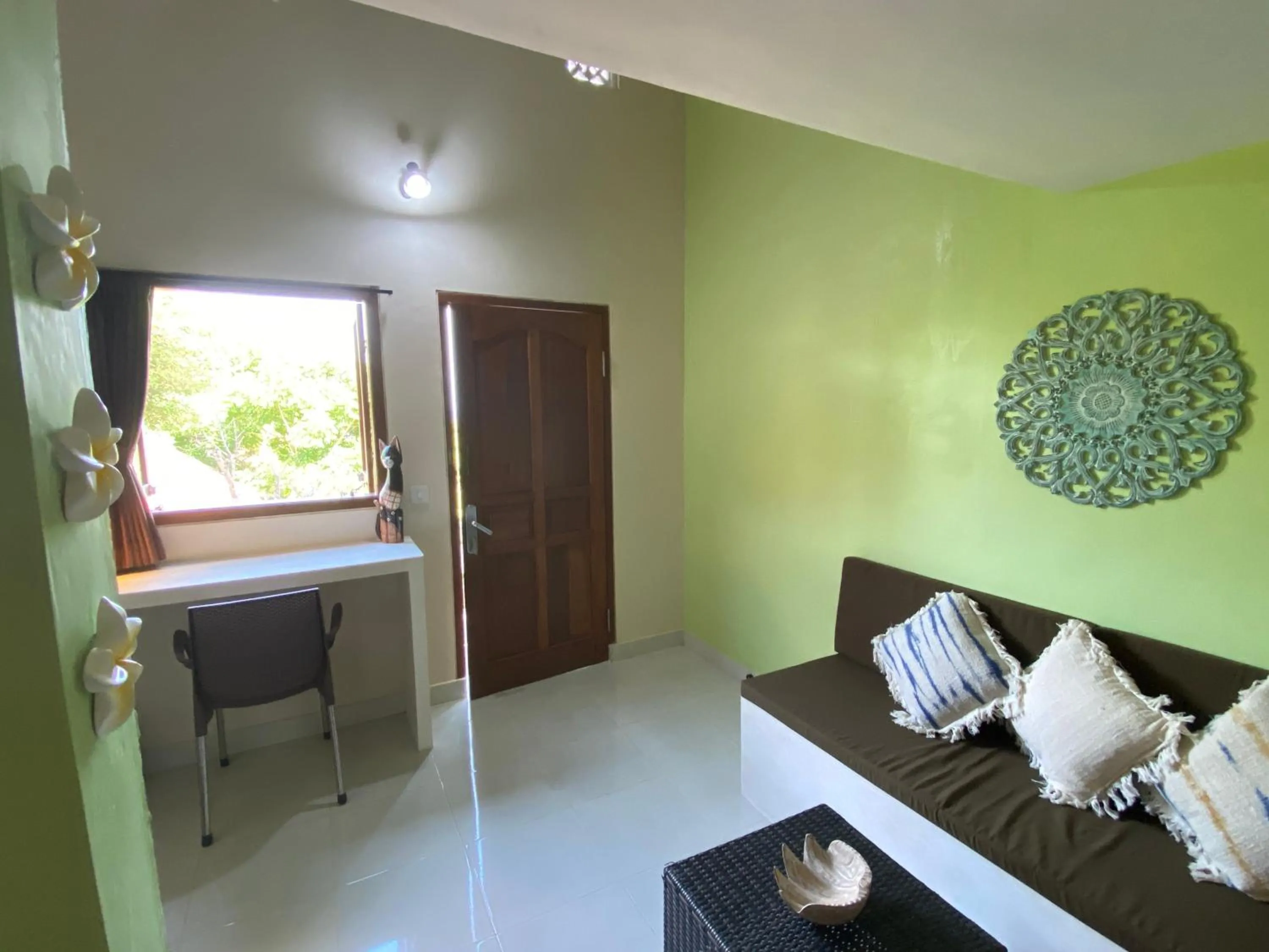 Communal lounge/ TV room in Villa Anjing 2