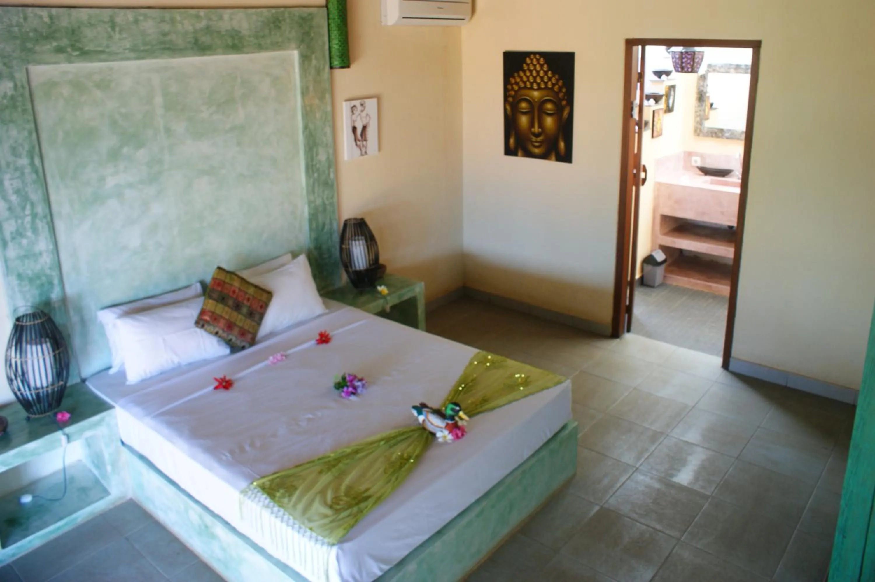 Bedroom, Bed in Villa Anjing 2