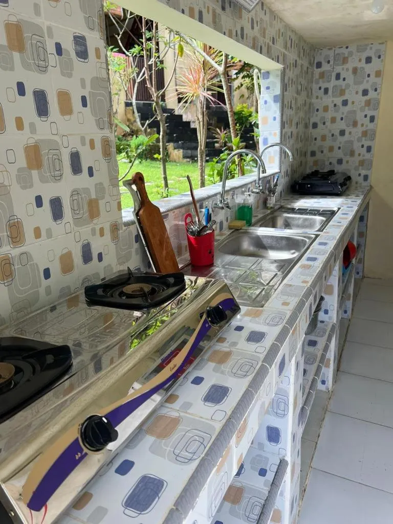 Communal kitchen in Villa Anjing 2
